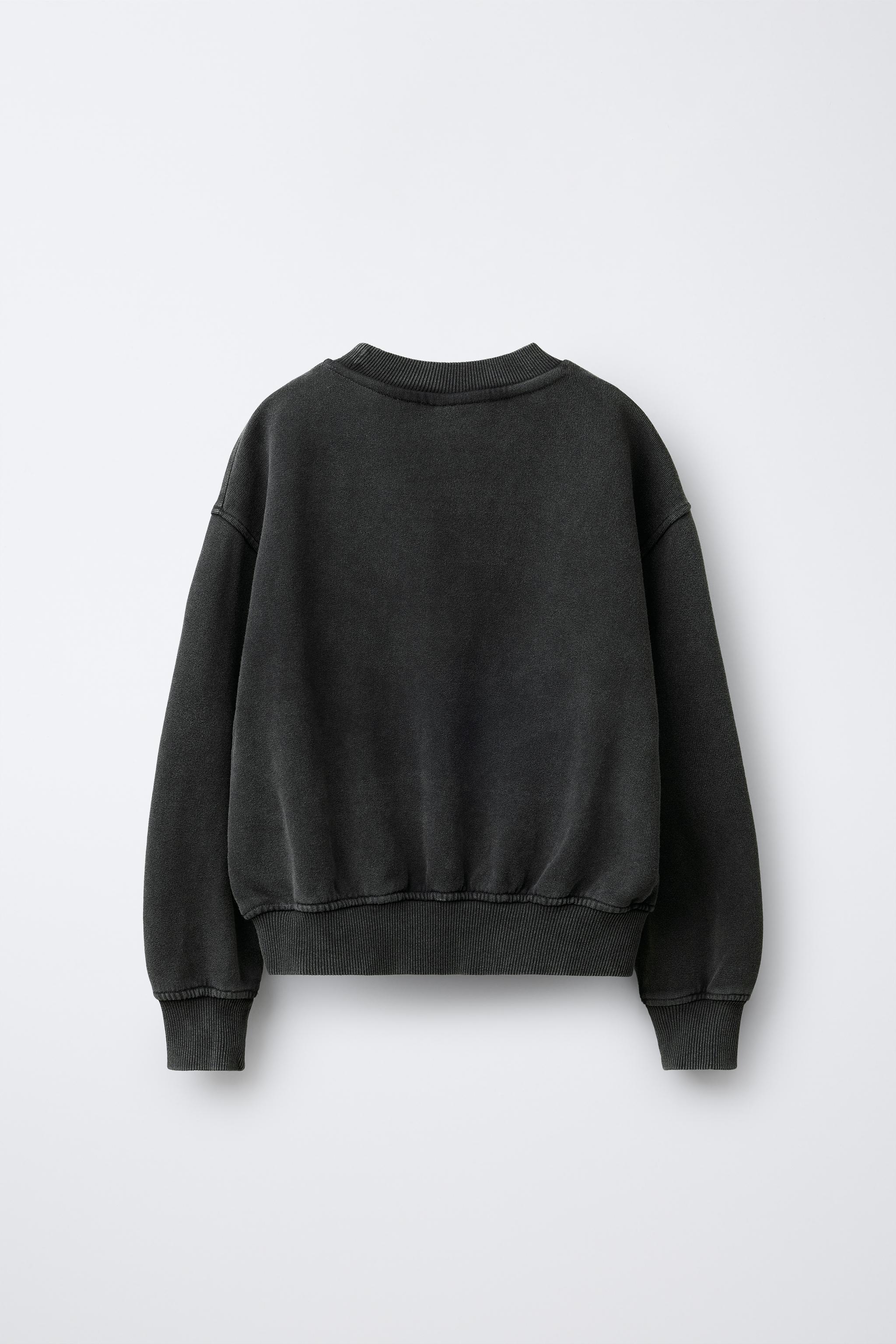 WEDNESDAY © WASHED EFFECT SWEATSHIRT