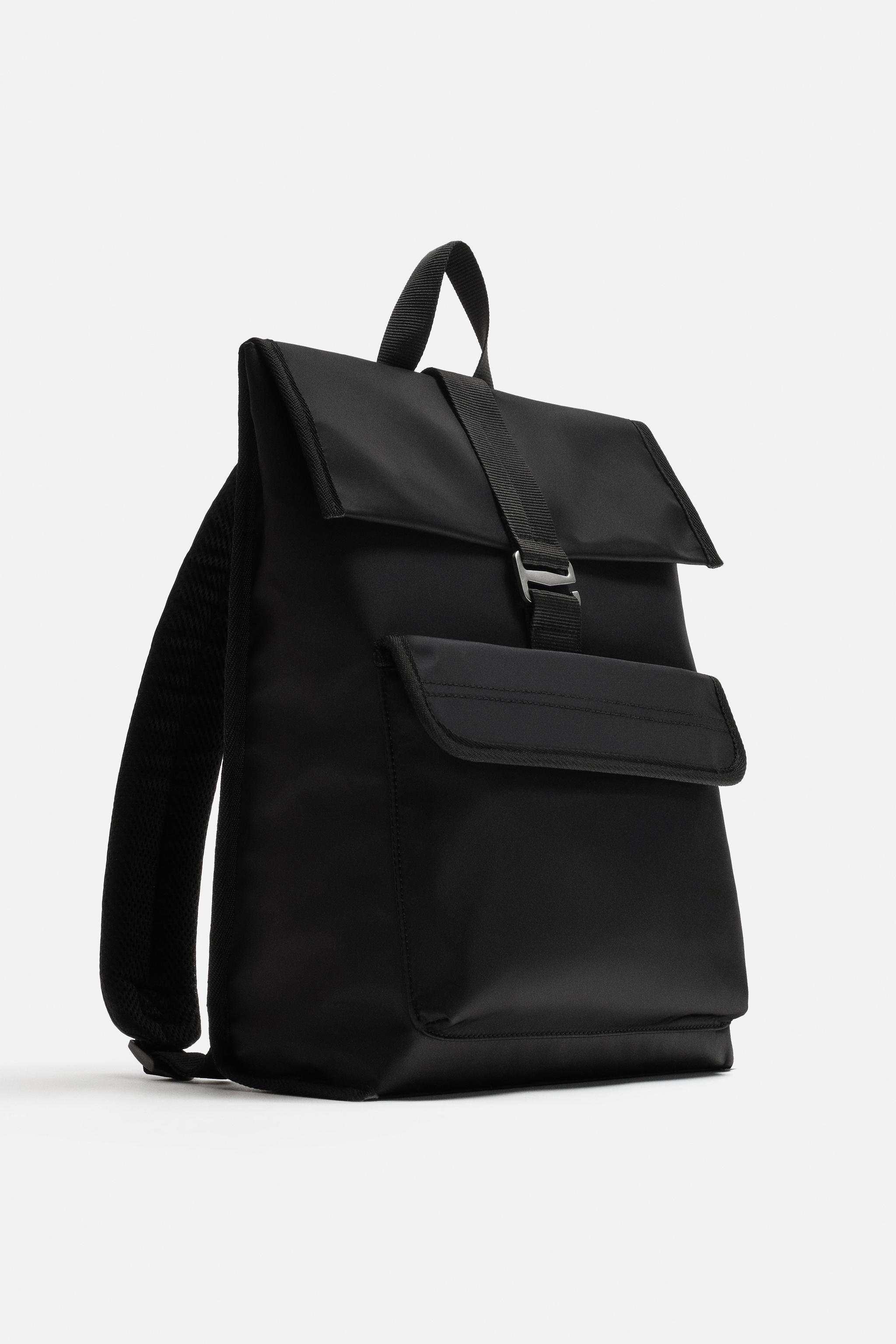 TECHNICAL FLAP BACKPACK