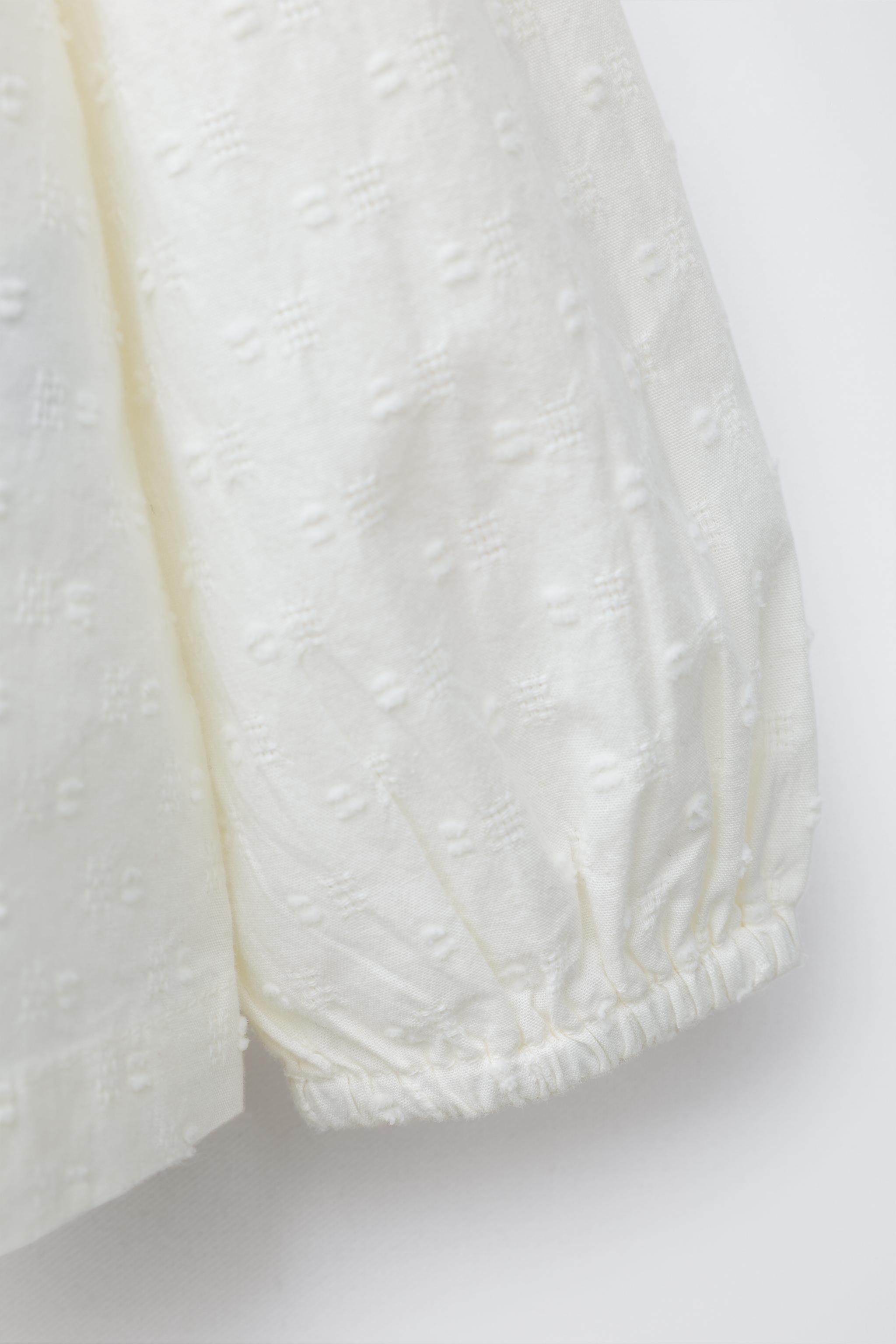 EMBROIDERED COLLAR SHIRT