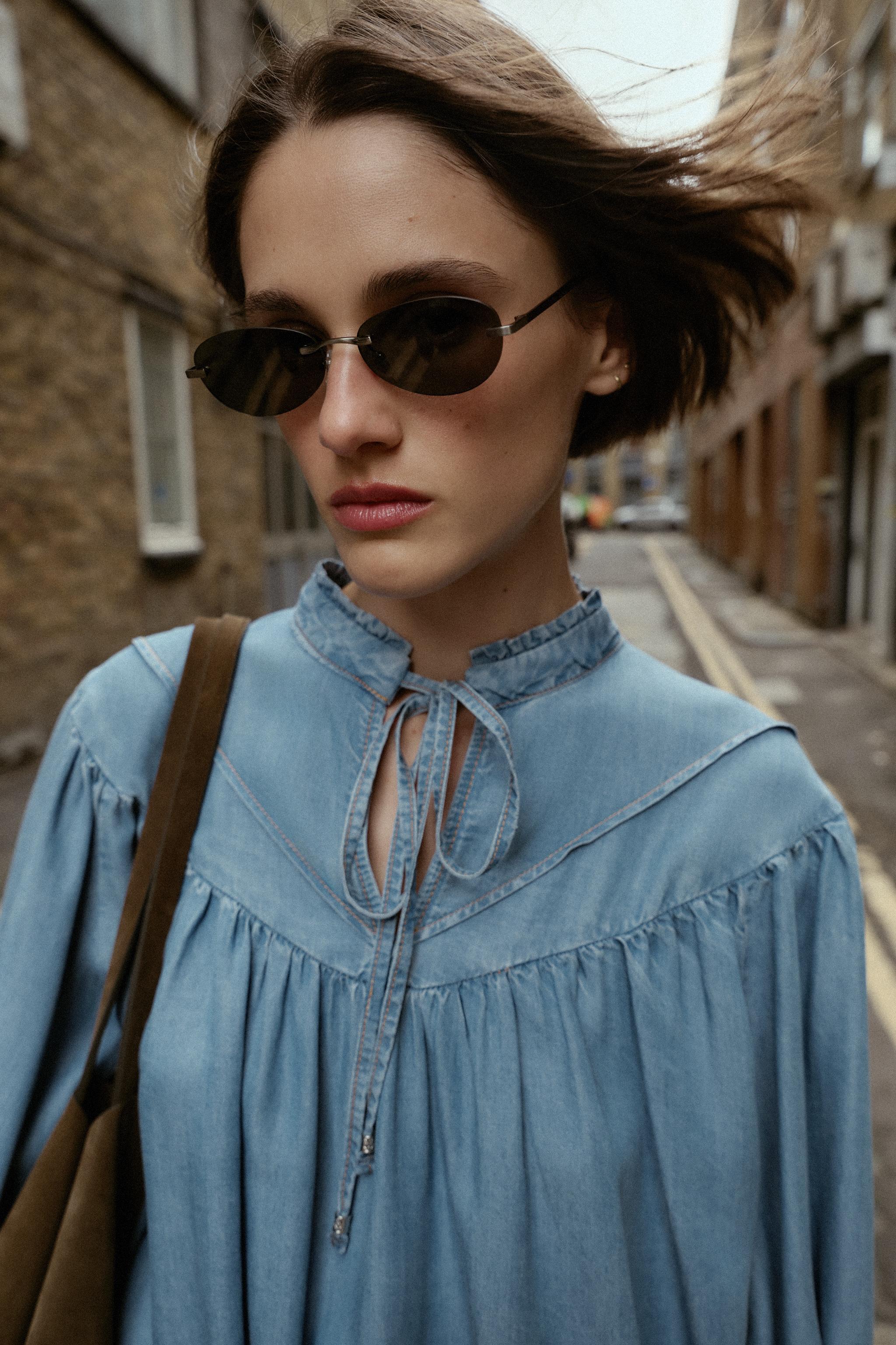 OVERSIZED FLOWY DENIM SHIRT