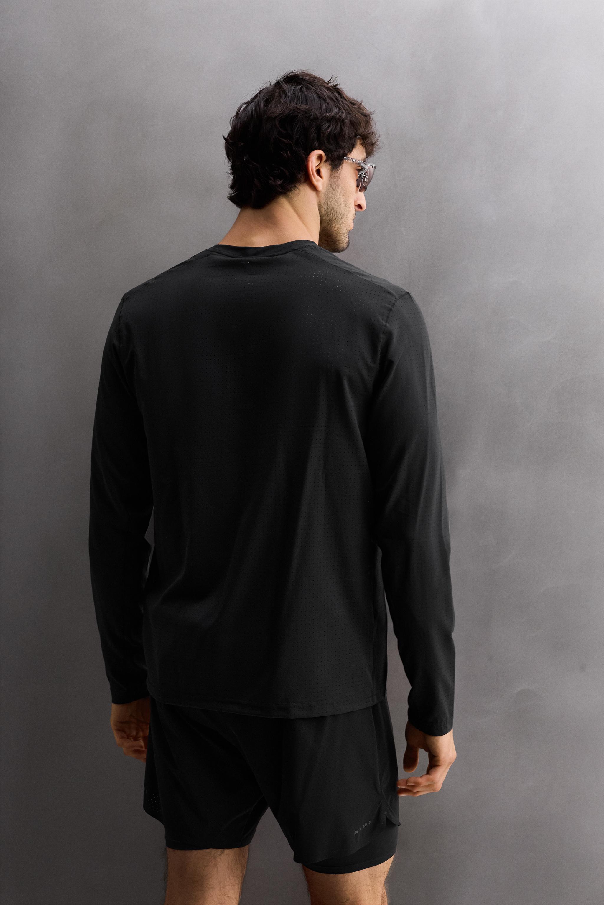PERFORATED LONG SLEEVE T-SHIRT