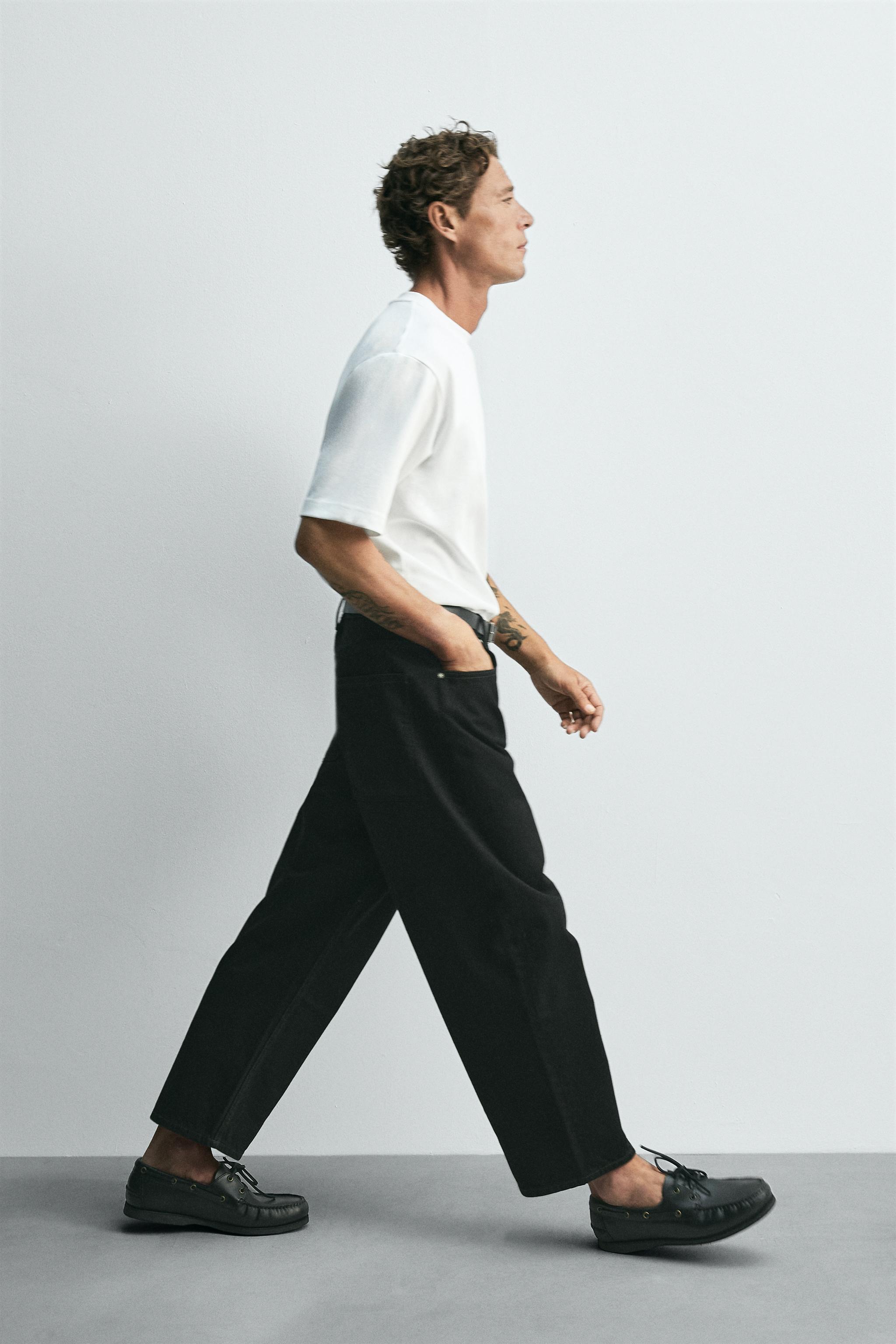 TAPERED WIDE FIT JEANS