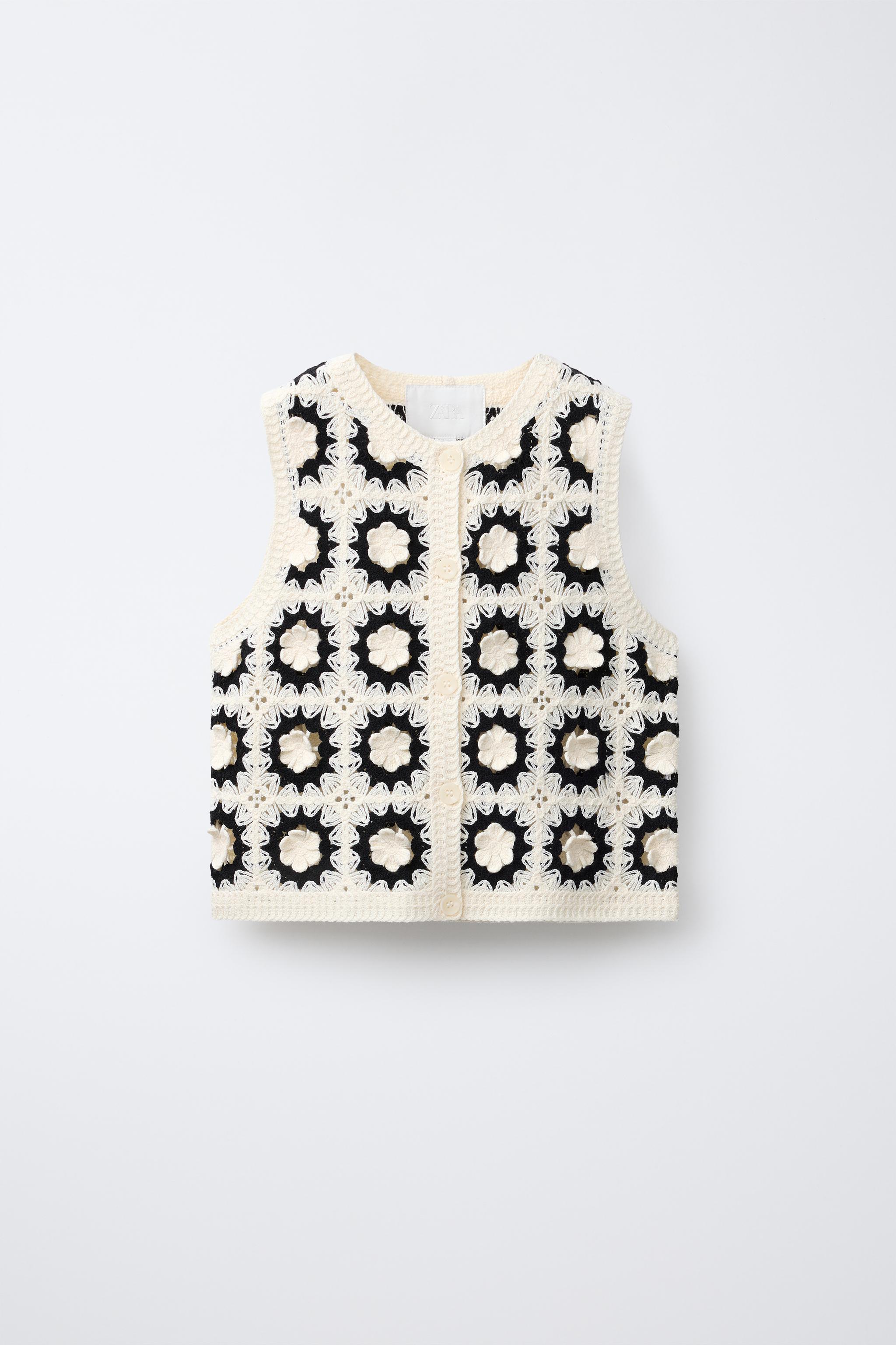 FLORAL KNIT VEST