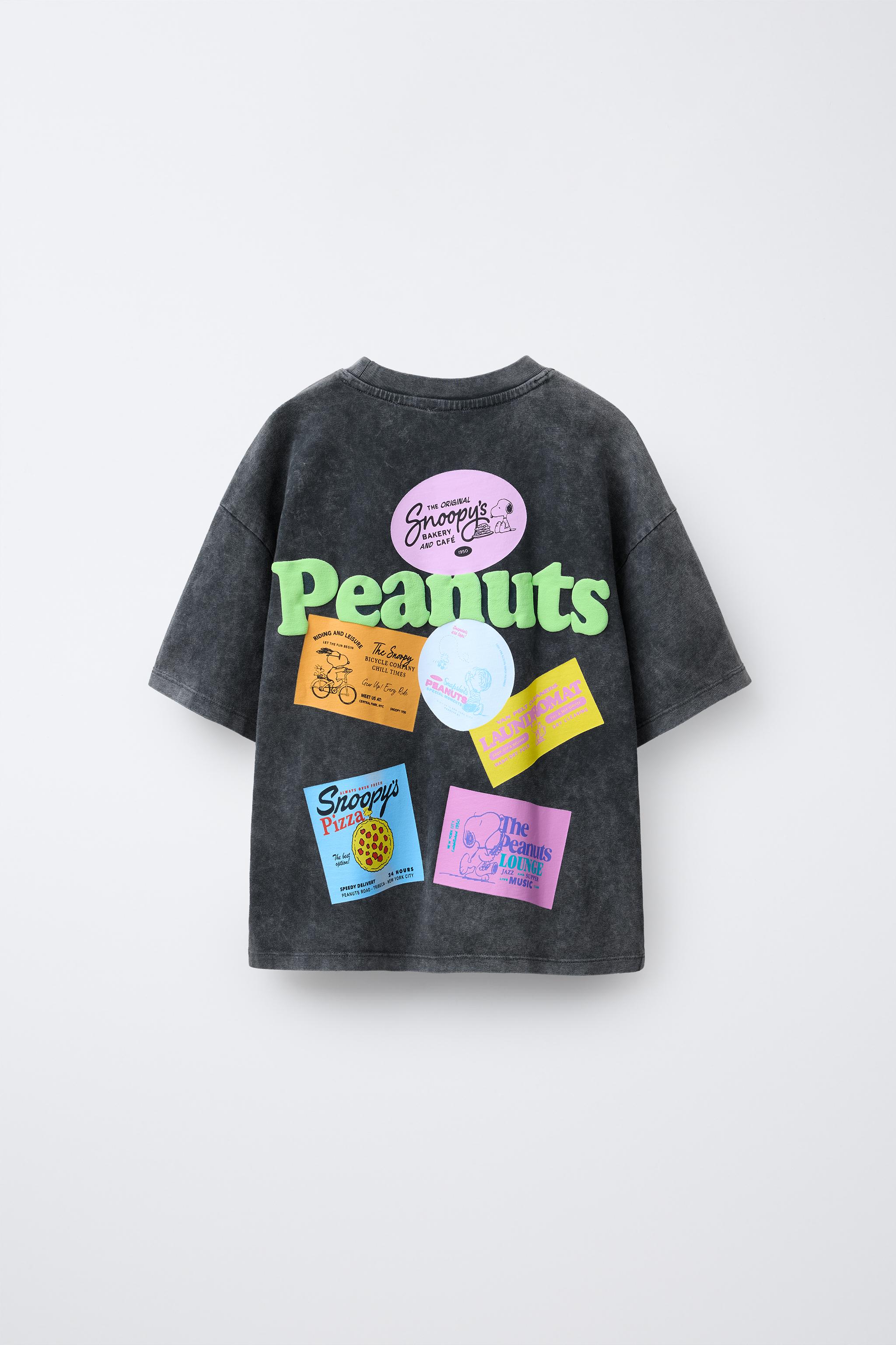 SNOOPY ™ RAISED PRINT T-SHIRT