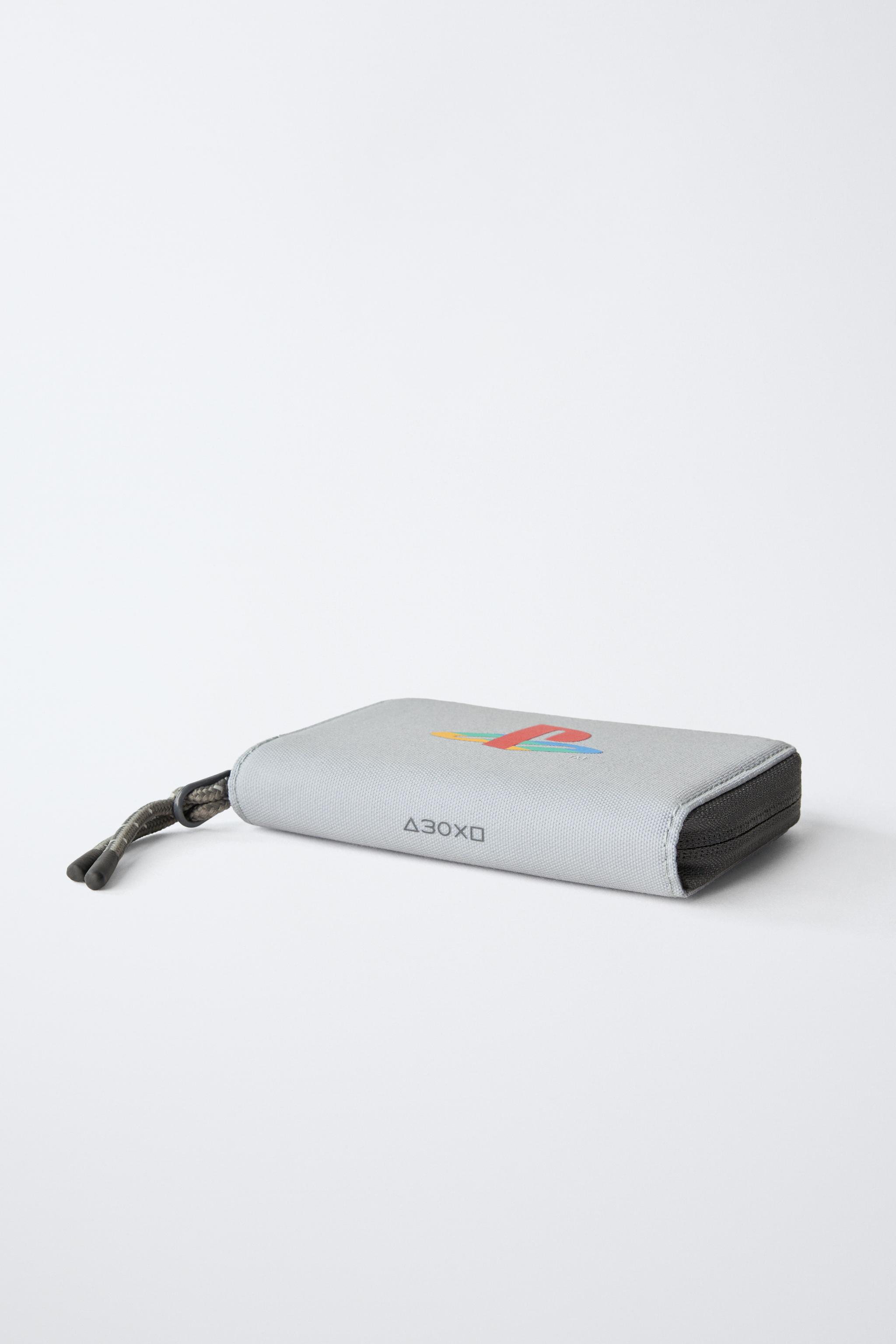 PLAYSTATION ™ 30TH ANNIVERSARY WALLET