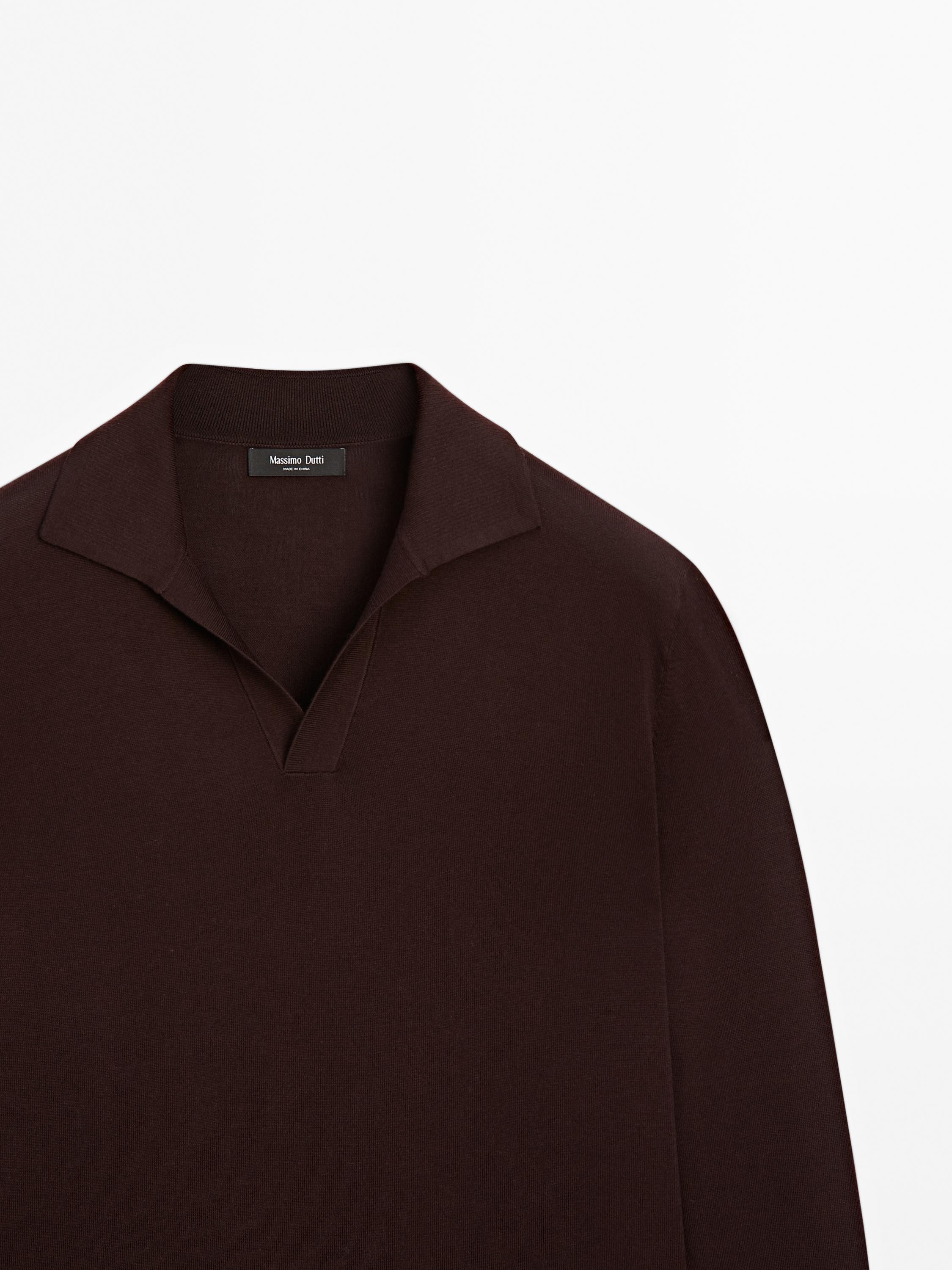 Knit sweater with a polo collar