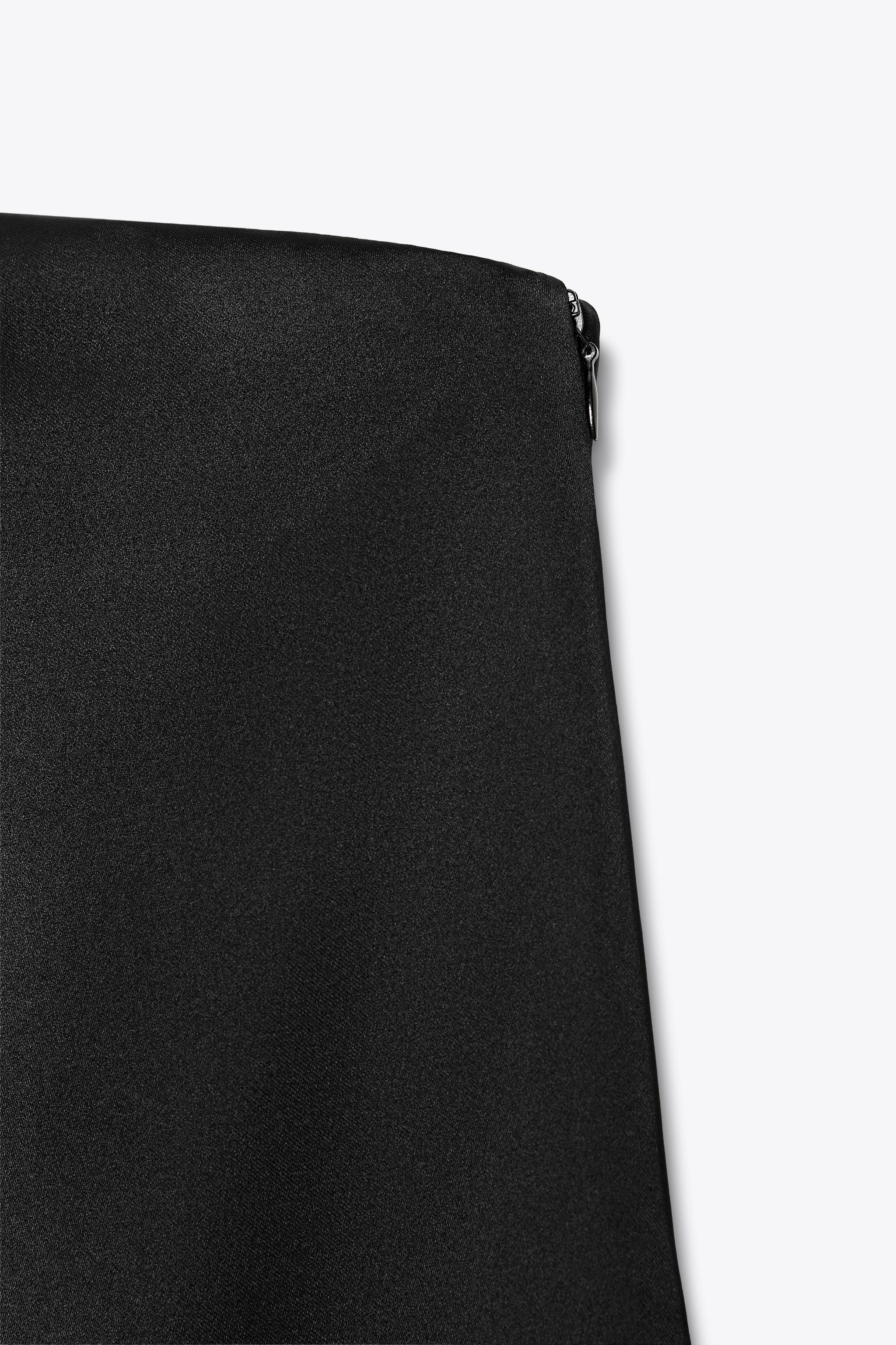 SATIN EFFECT LACE TOP