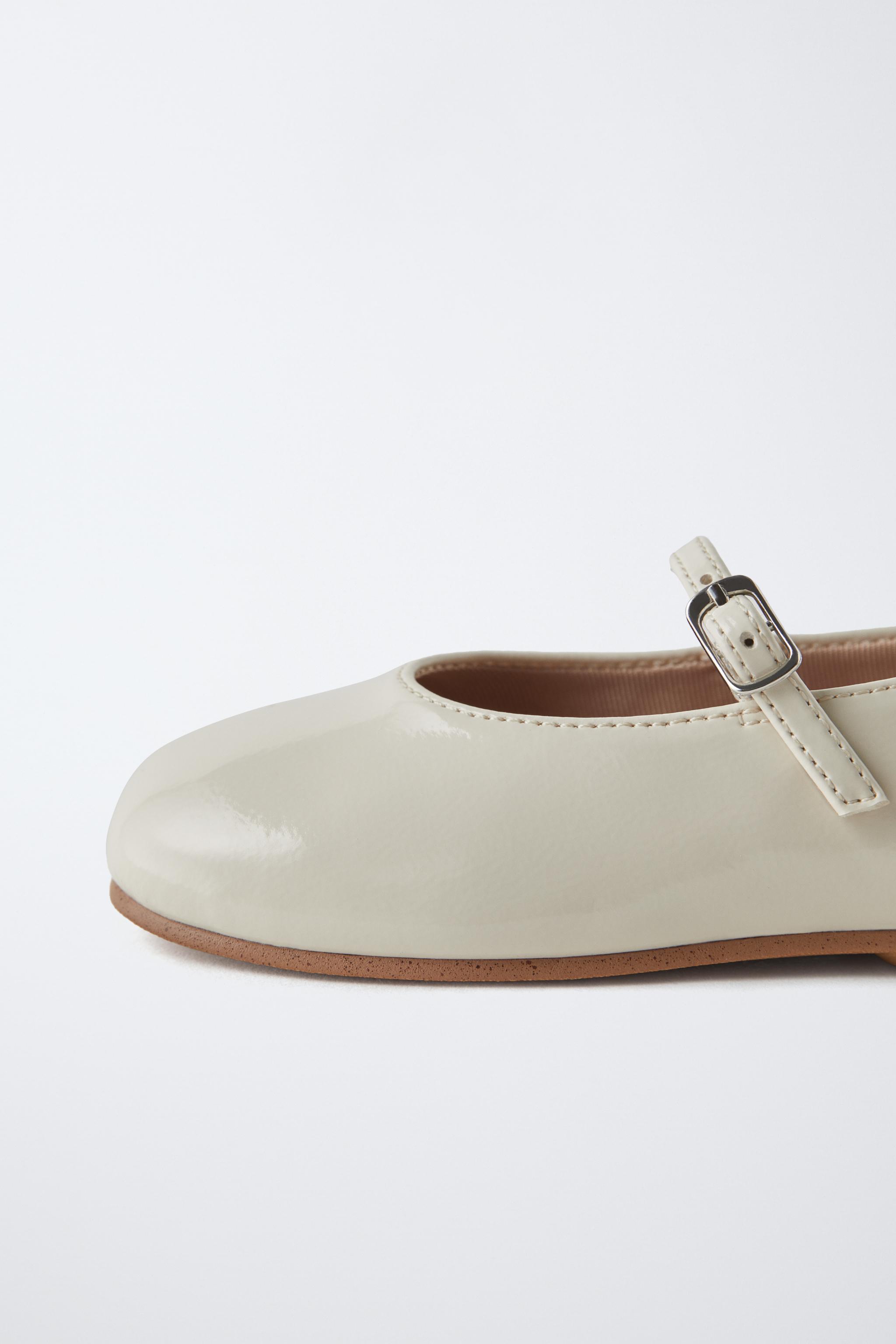 PATENT BALLET FLATS