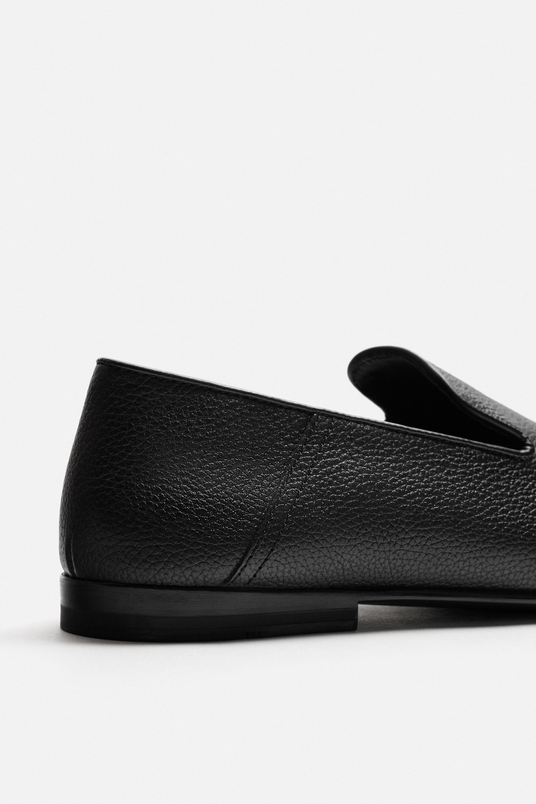 LEATHER LOAFERS