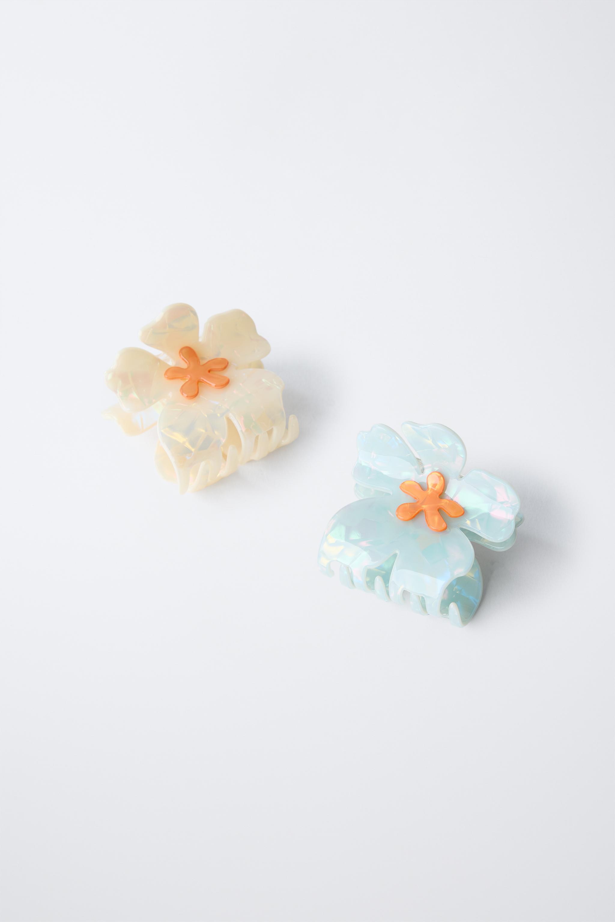 PACK OF TWO FLOWER HAIR CLIPS