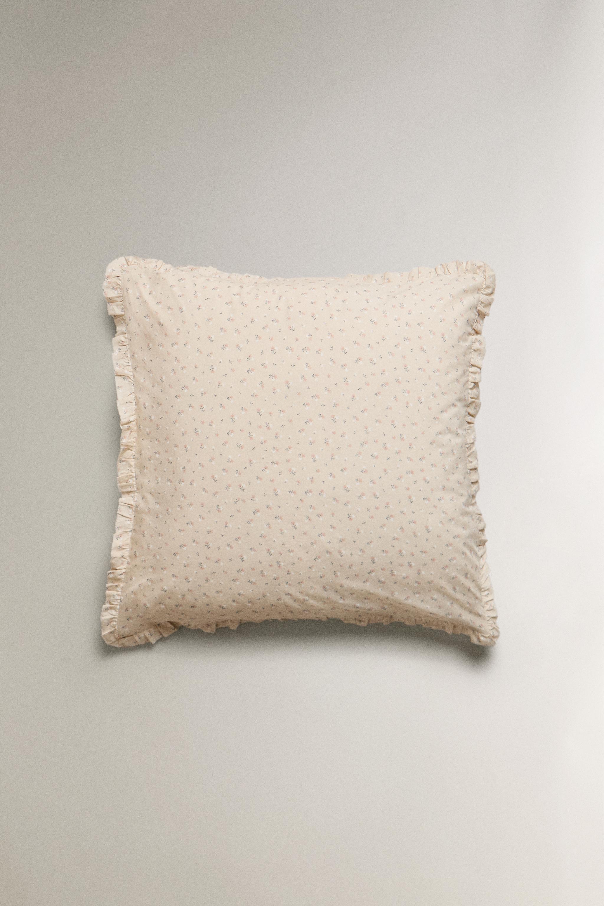 CHILDREN'S FLORAL RUFFLED PILLOWCASE