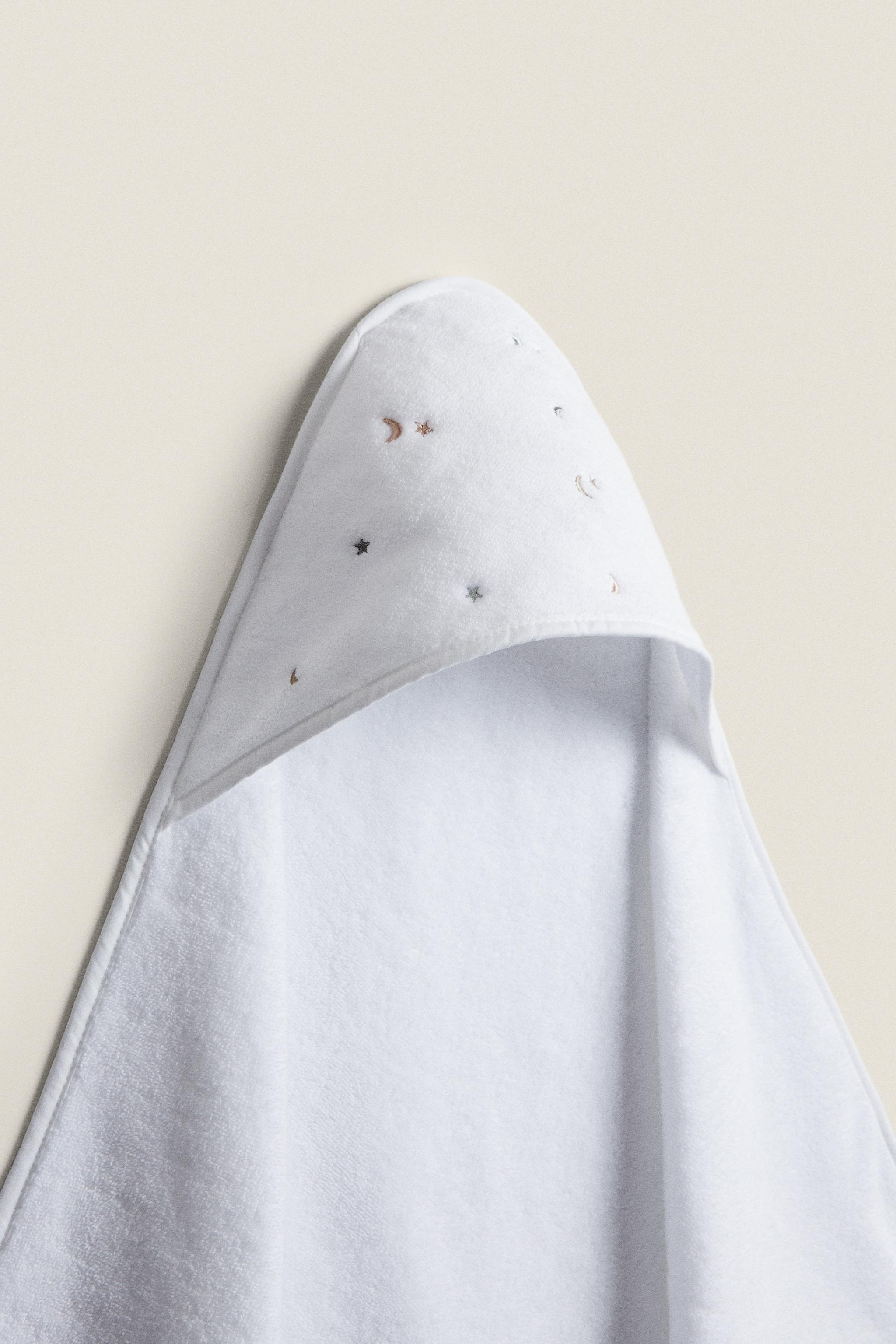 STARS HOODED BABY TOWEL