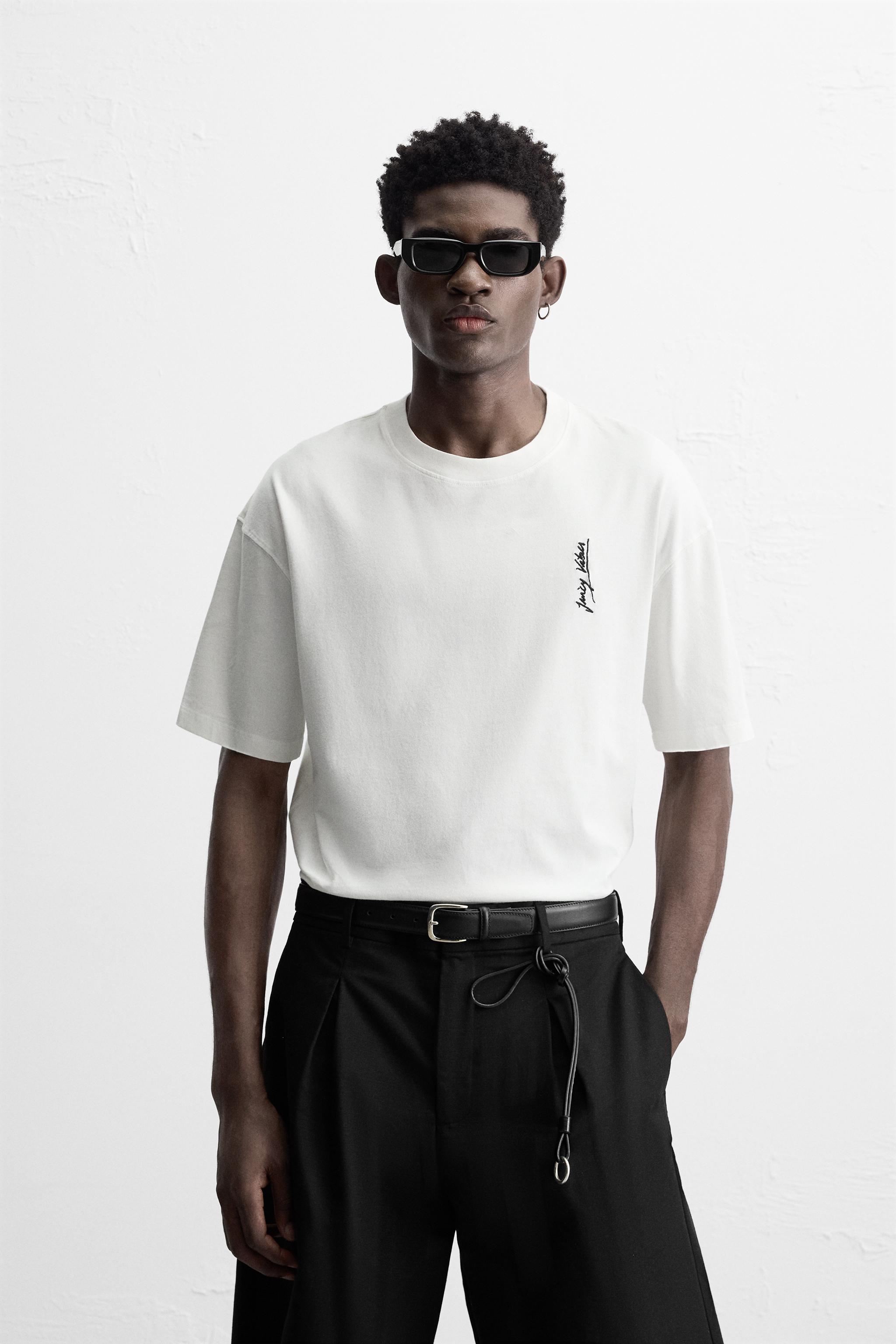 MUSICAL NOTE EMBROIDERED T-SHIRT