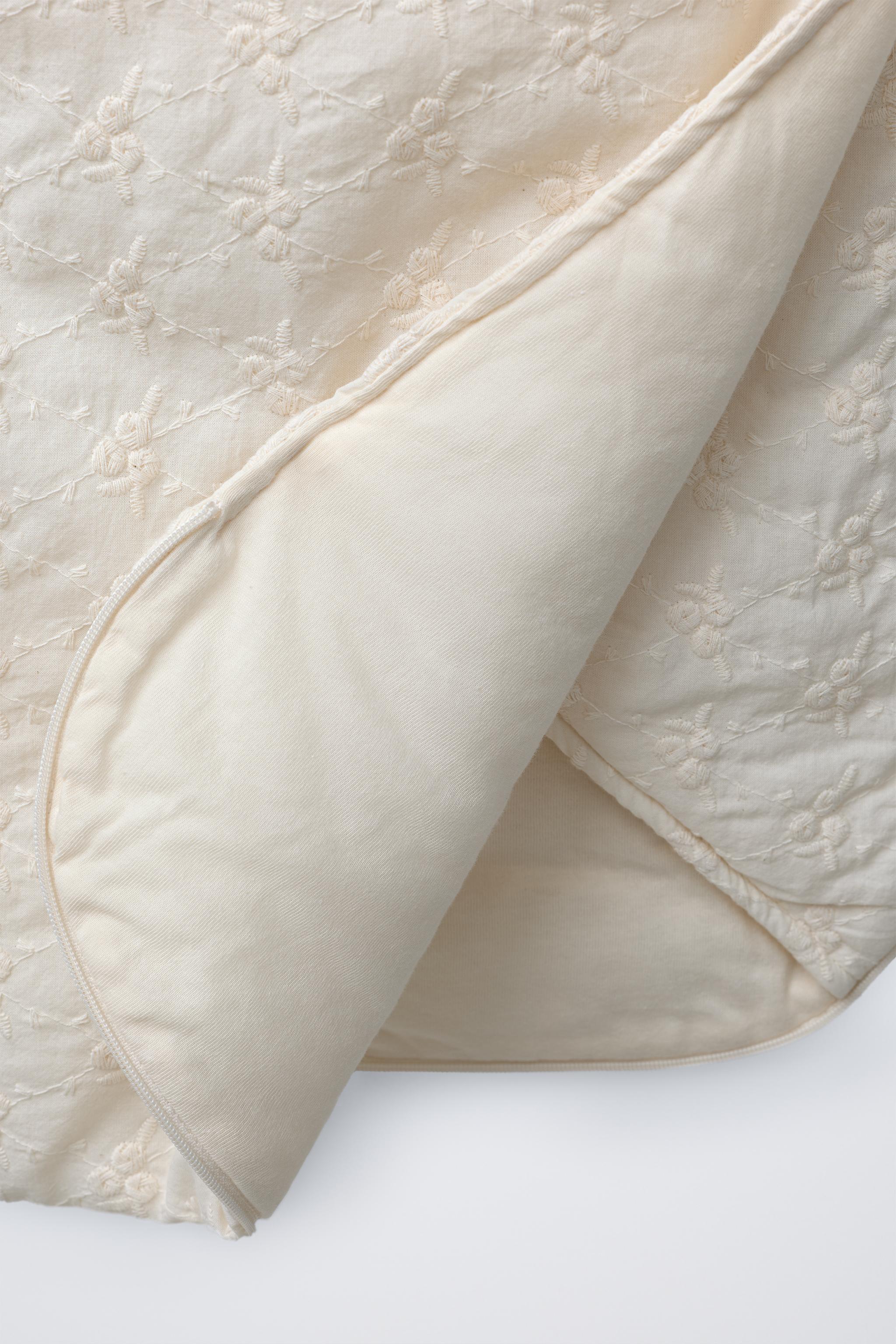 FLORAL EMBROIDERED BABY CARRIER