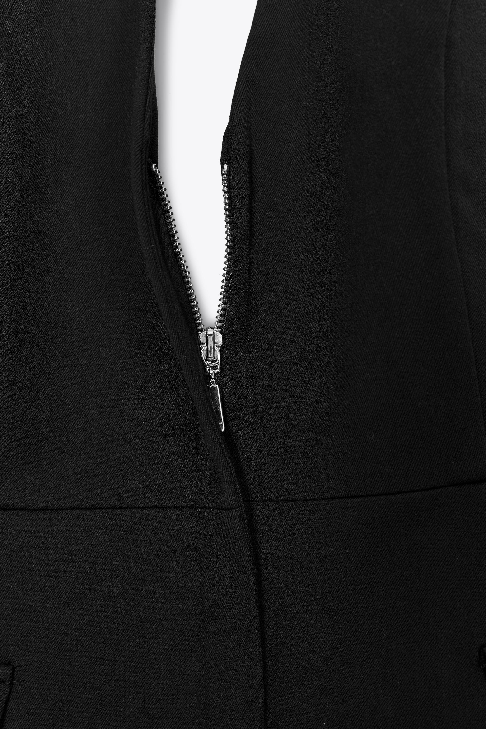 HALTER VEST WITH FLAPS