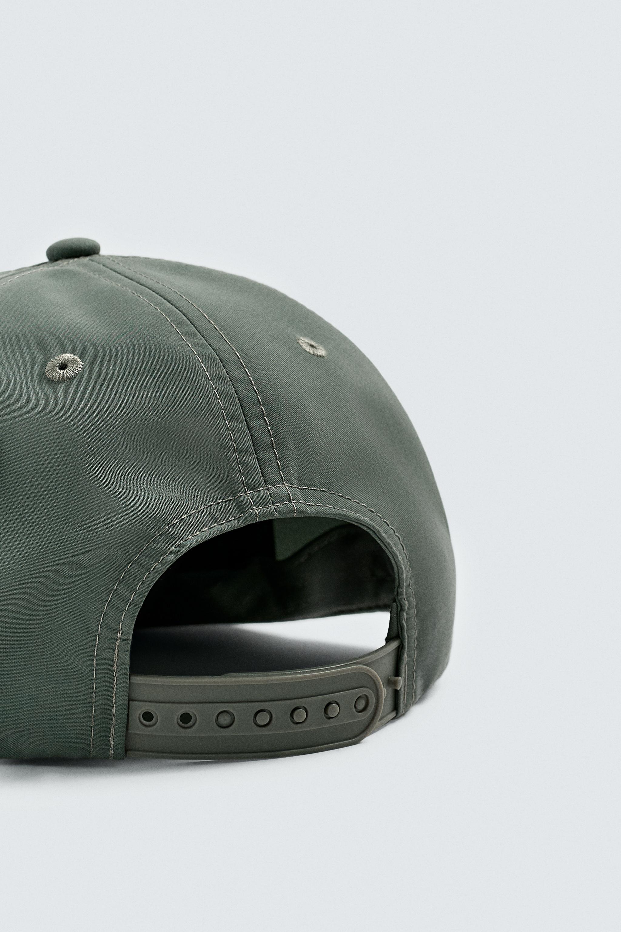 EMBROIDERED FLAT VISOR CAP