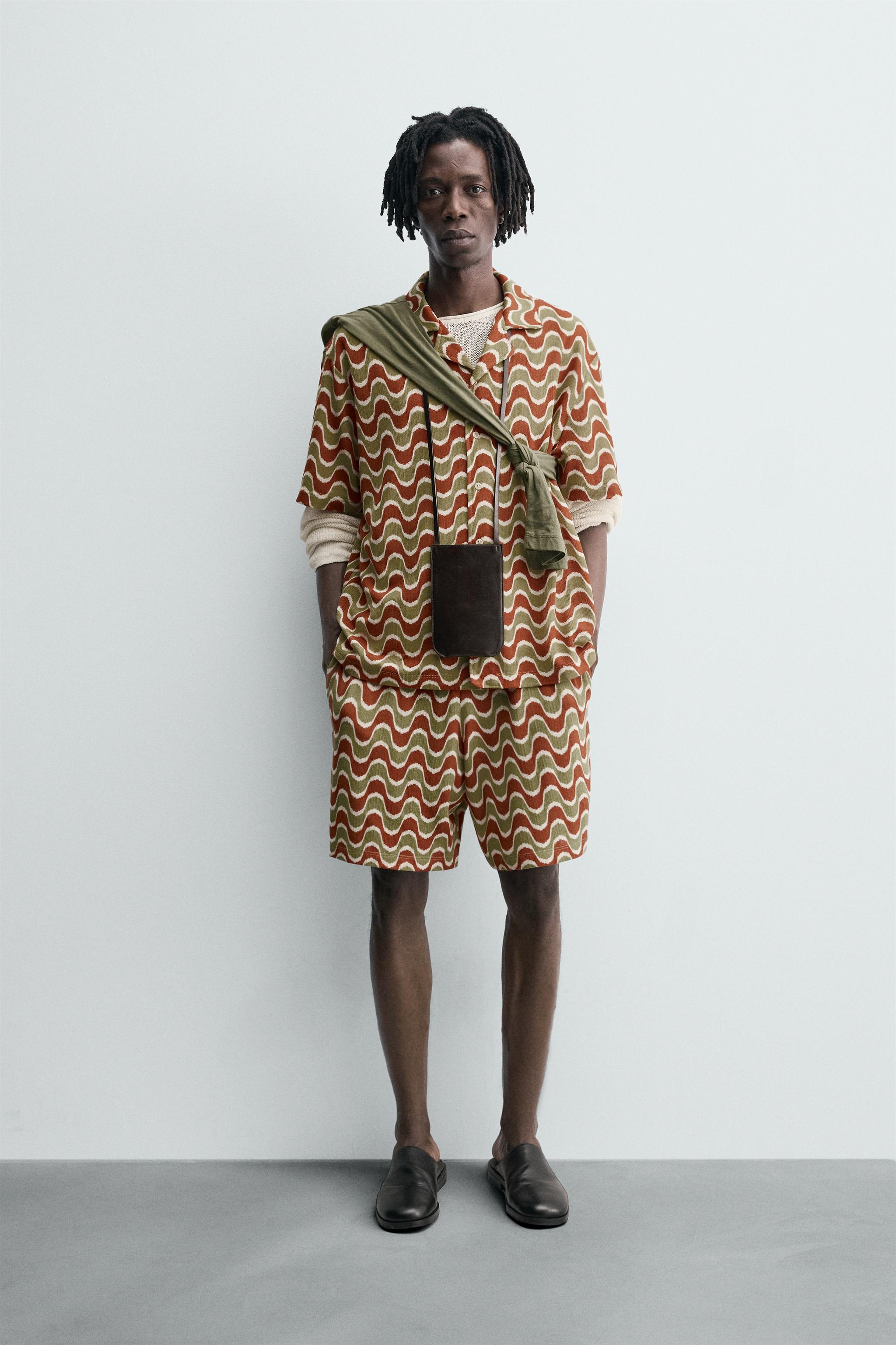 GEOMETRIC JACQUARD SHORTS