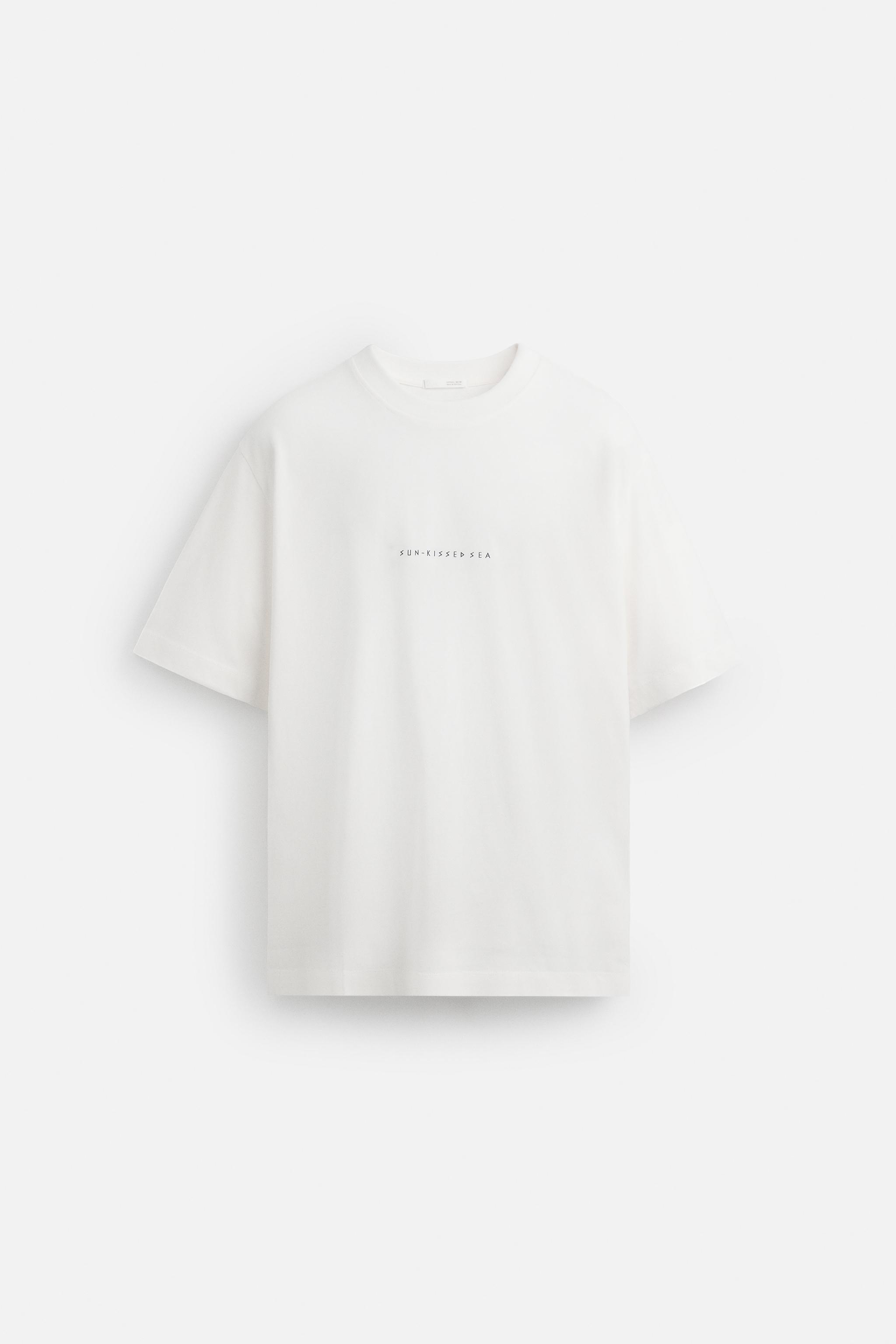 CONTRAST PATCH T-SHIRT