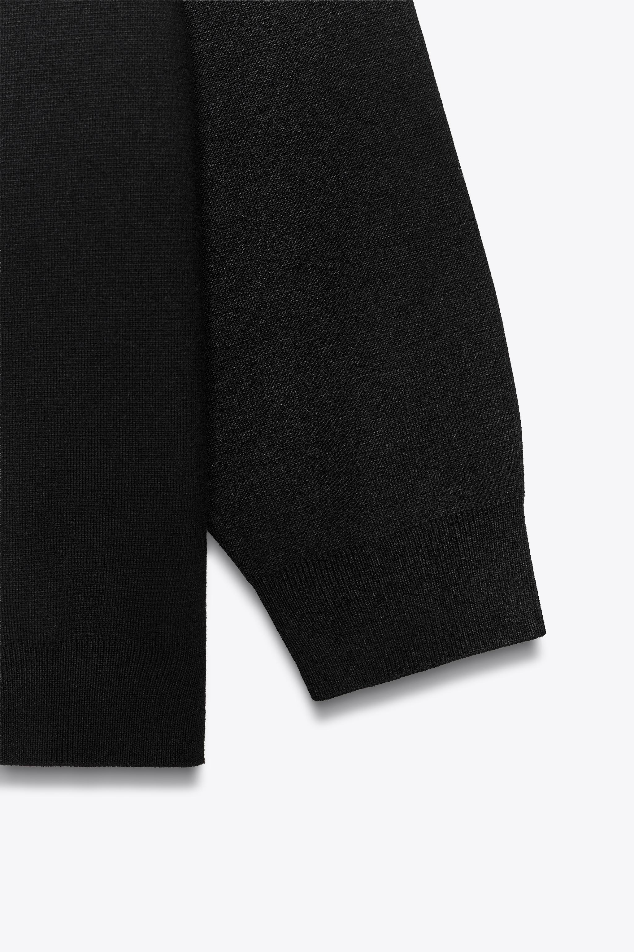 PLAIN KNIT SWEATSHIRT WITH SHOULDER PADS