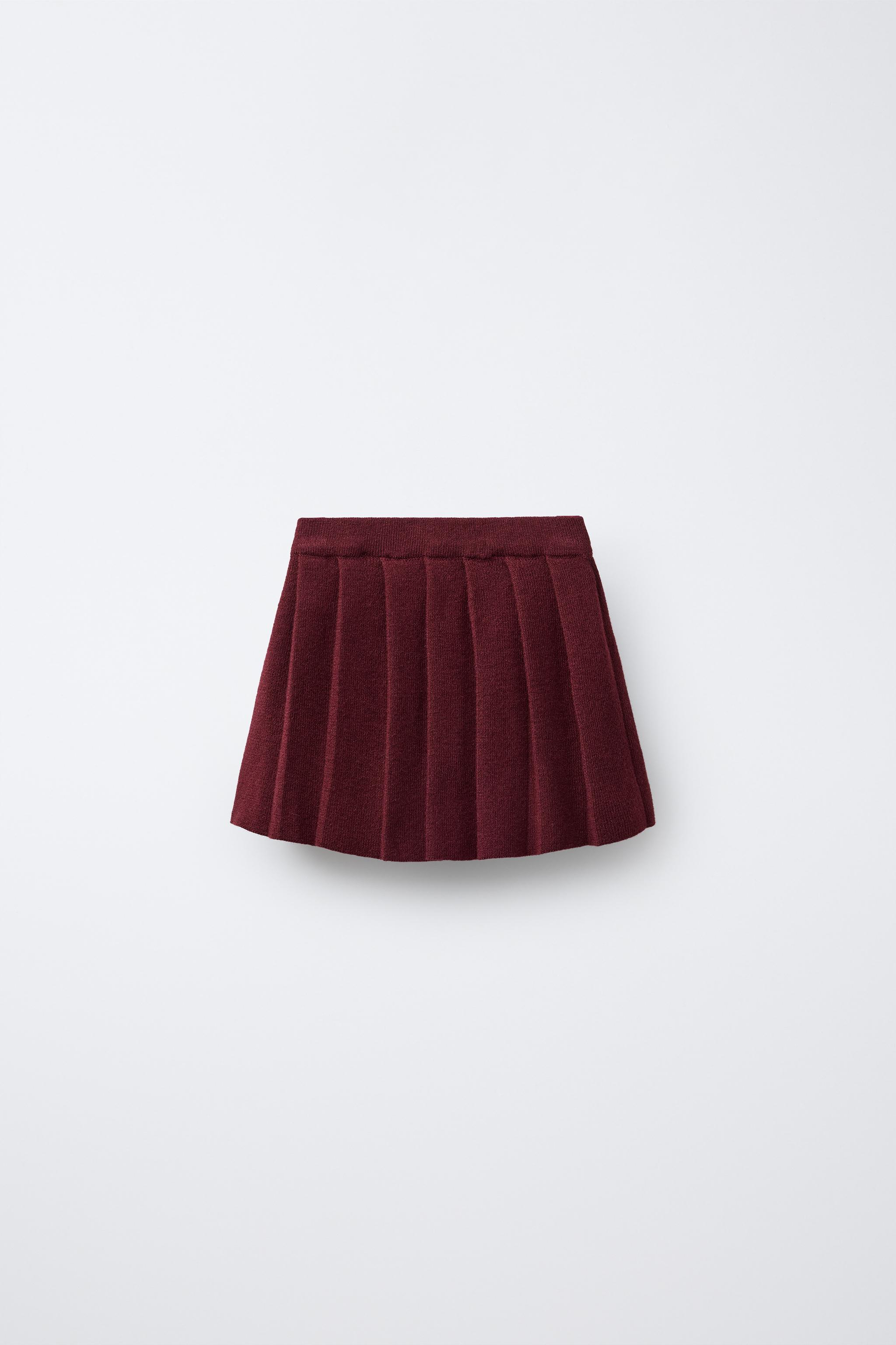 BOX PLEAT KNIT SKIRT