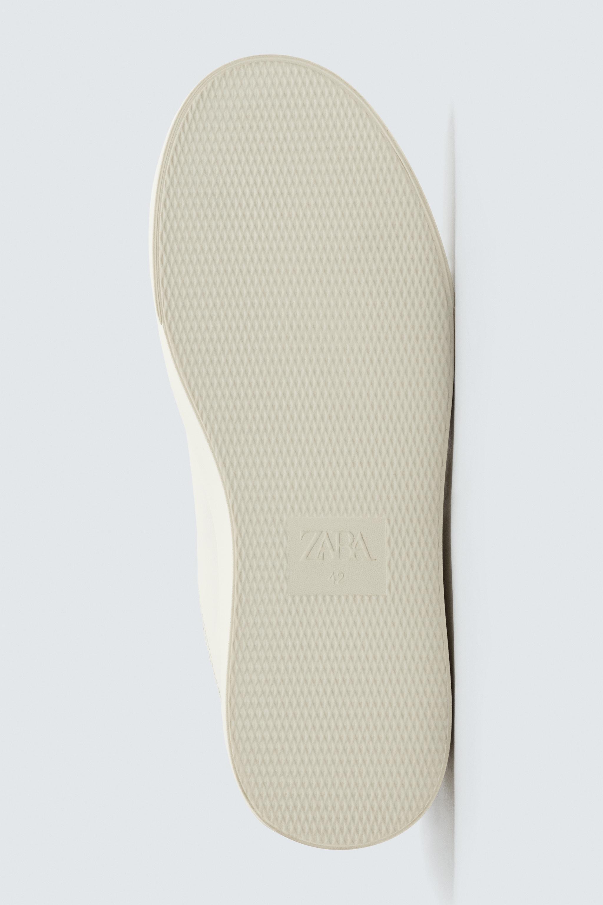 HEEL DETAIL SNEAKERS