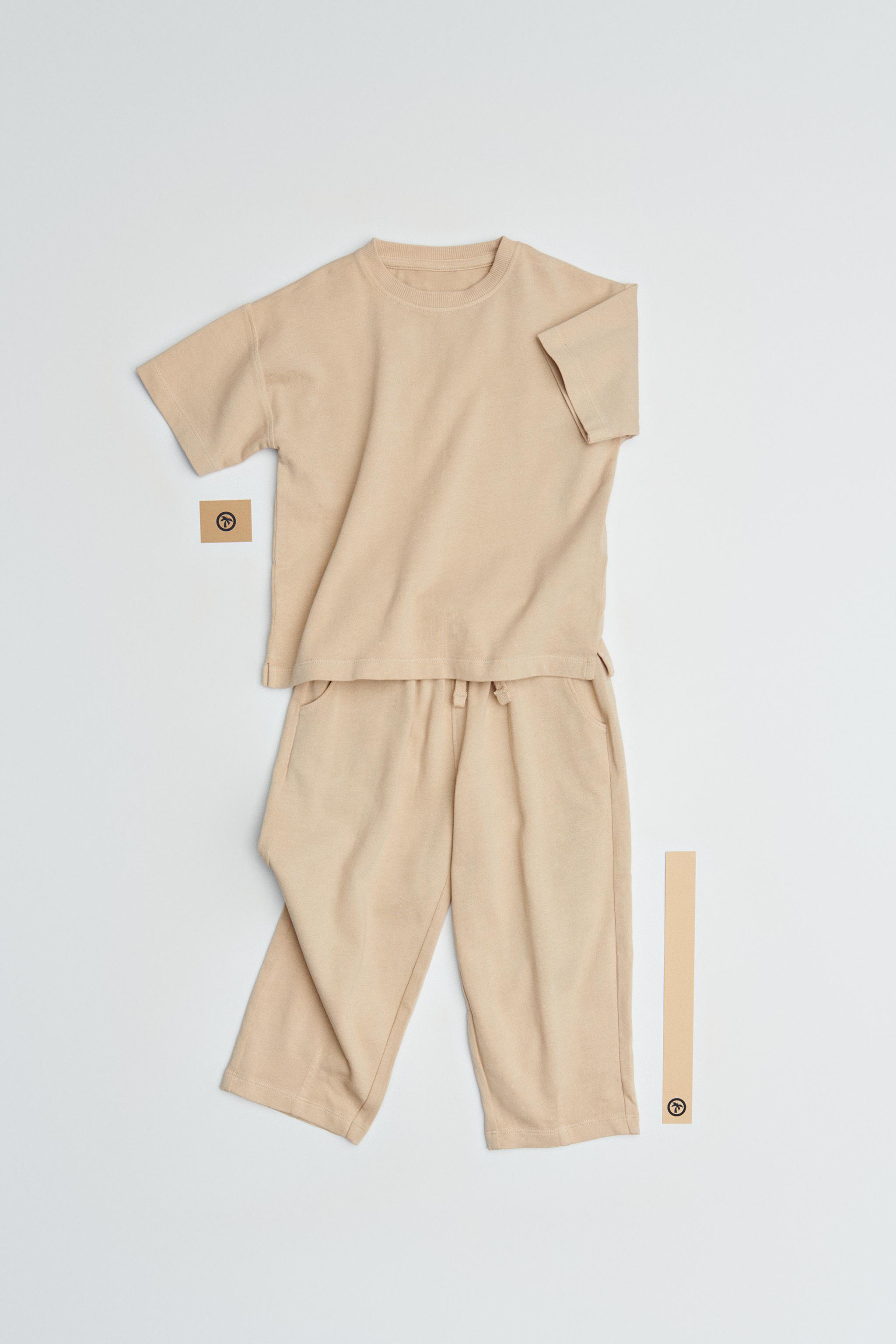 PLAIN WIDE LEG T-SHIRT AND PANTS SET
