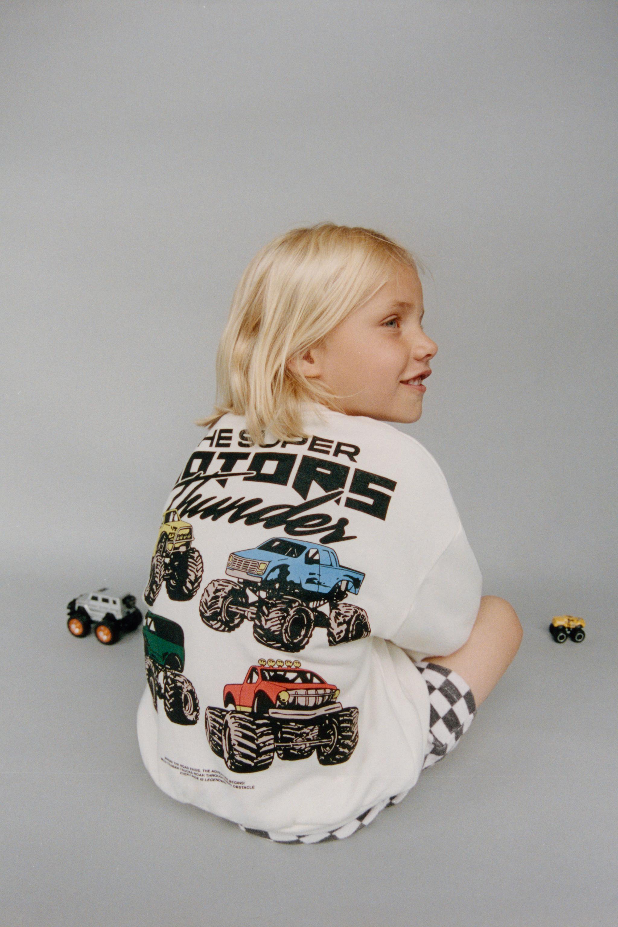 CAR PRINT SWEATSHIRT