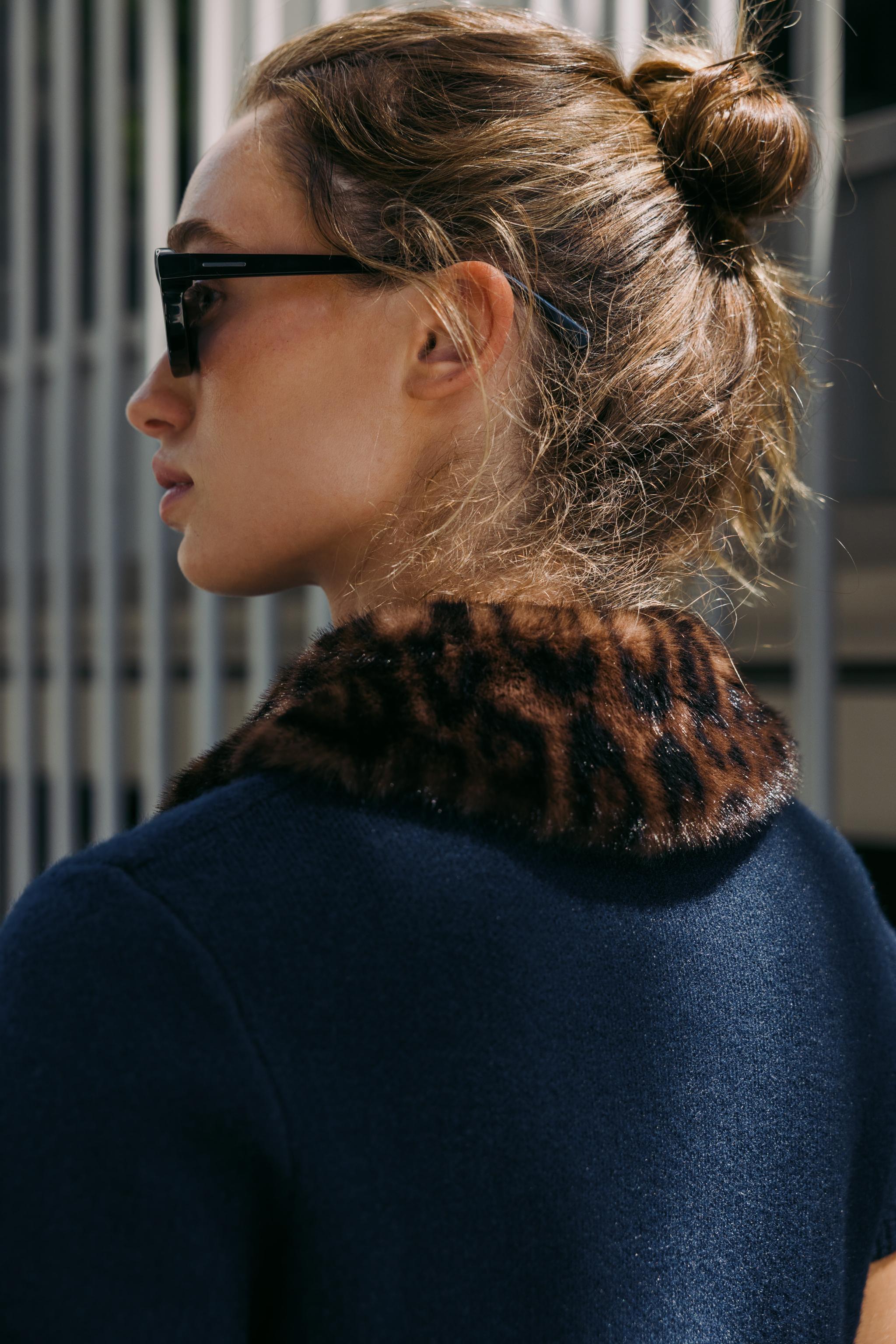 ANIMAL PRINT COLLAR CARDIGAN