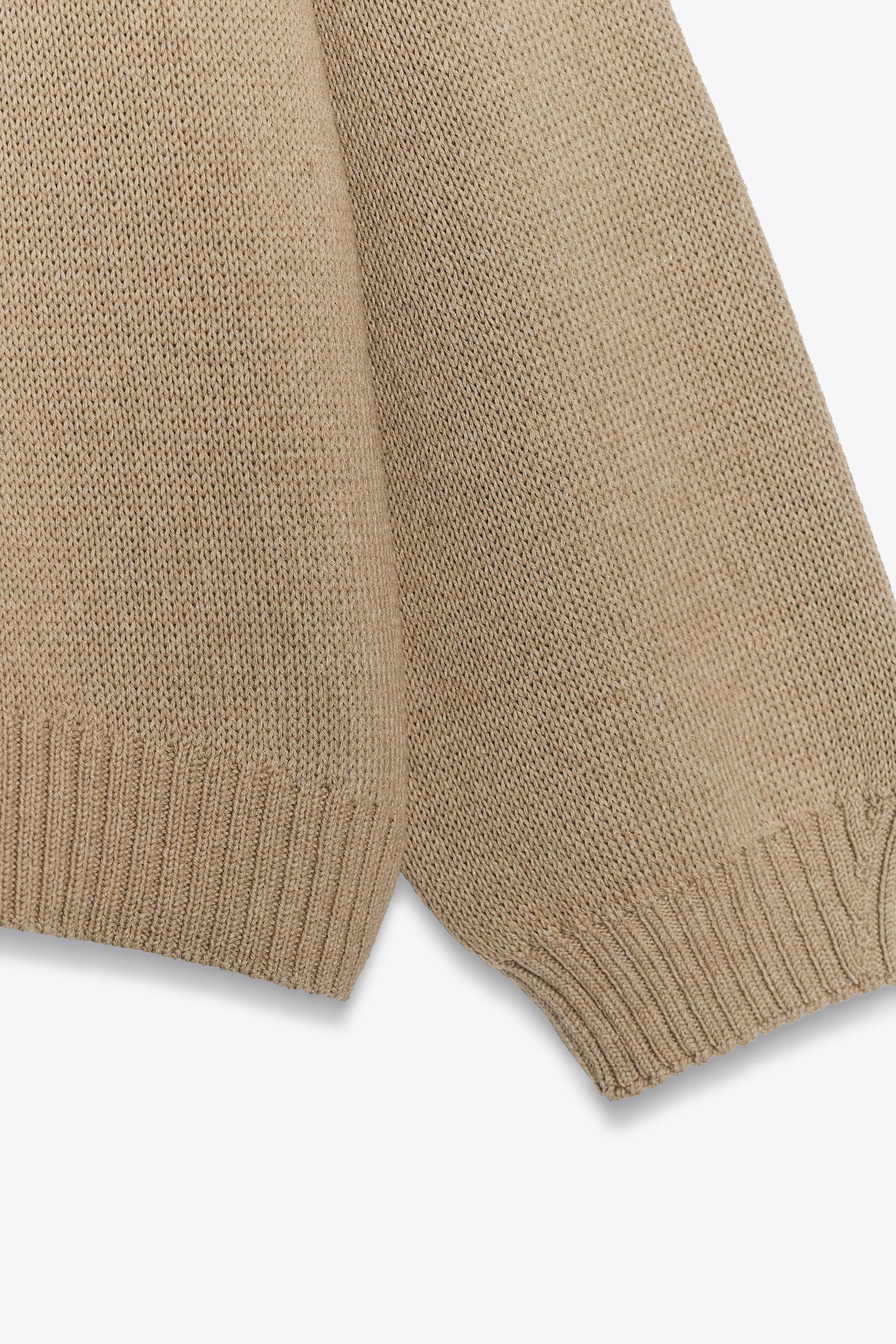 OVERSIZED KNIT SWEATER