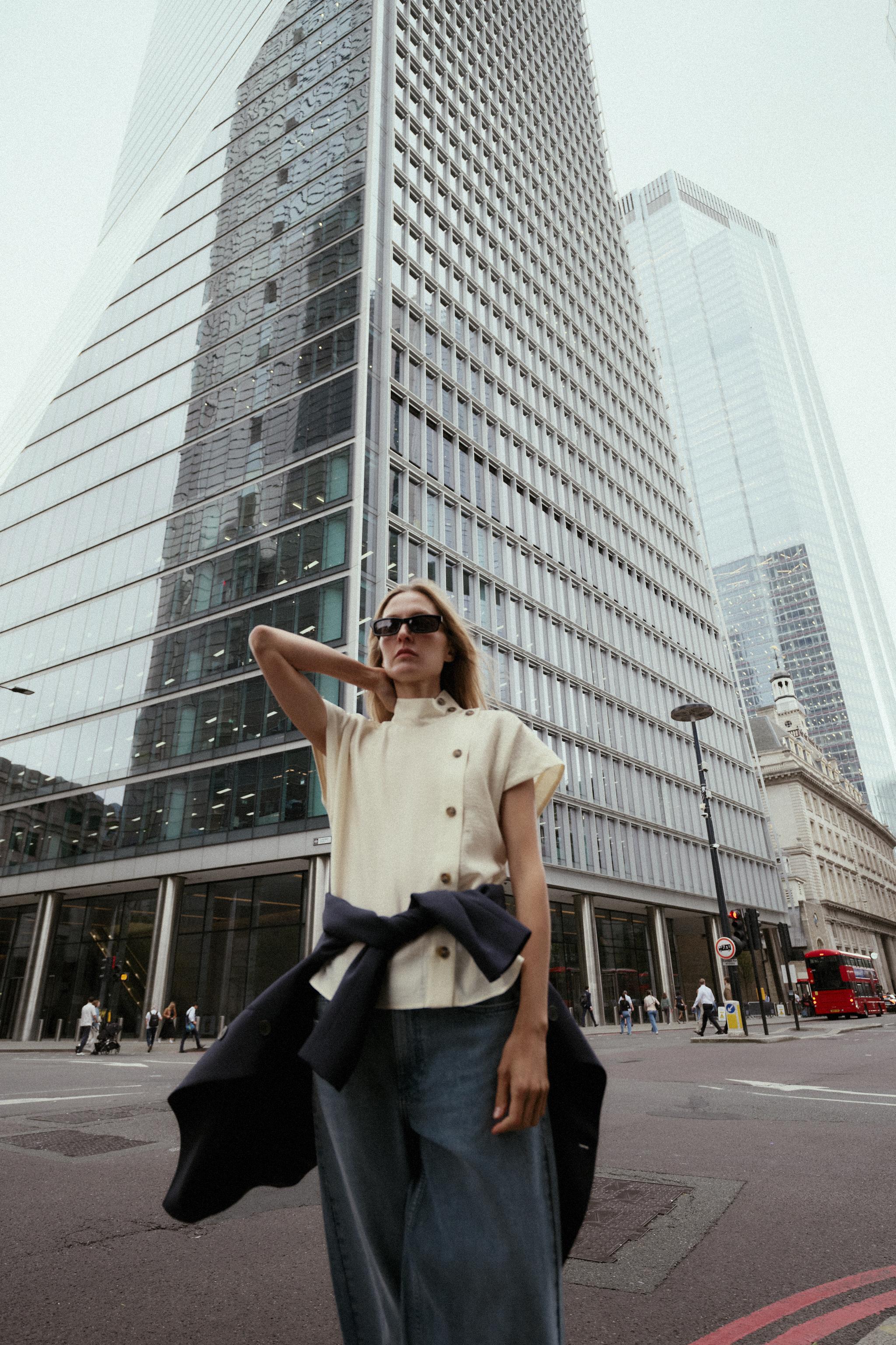 CONTRAST BUTTON SHIRT