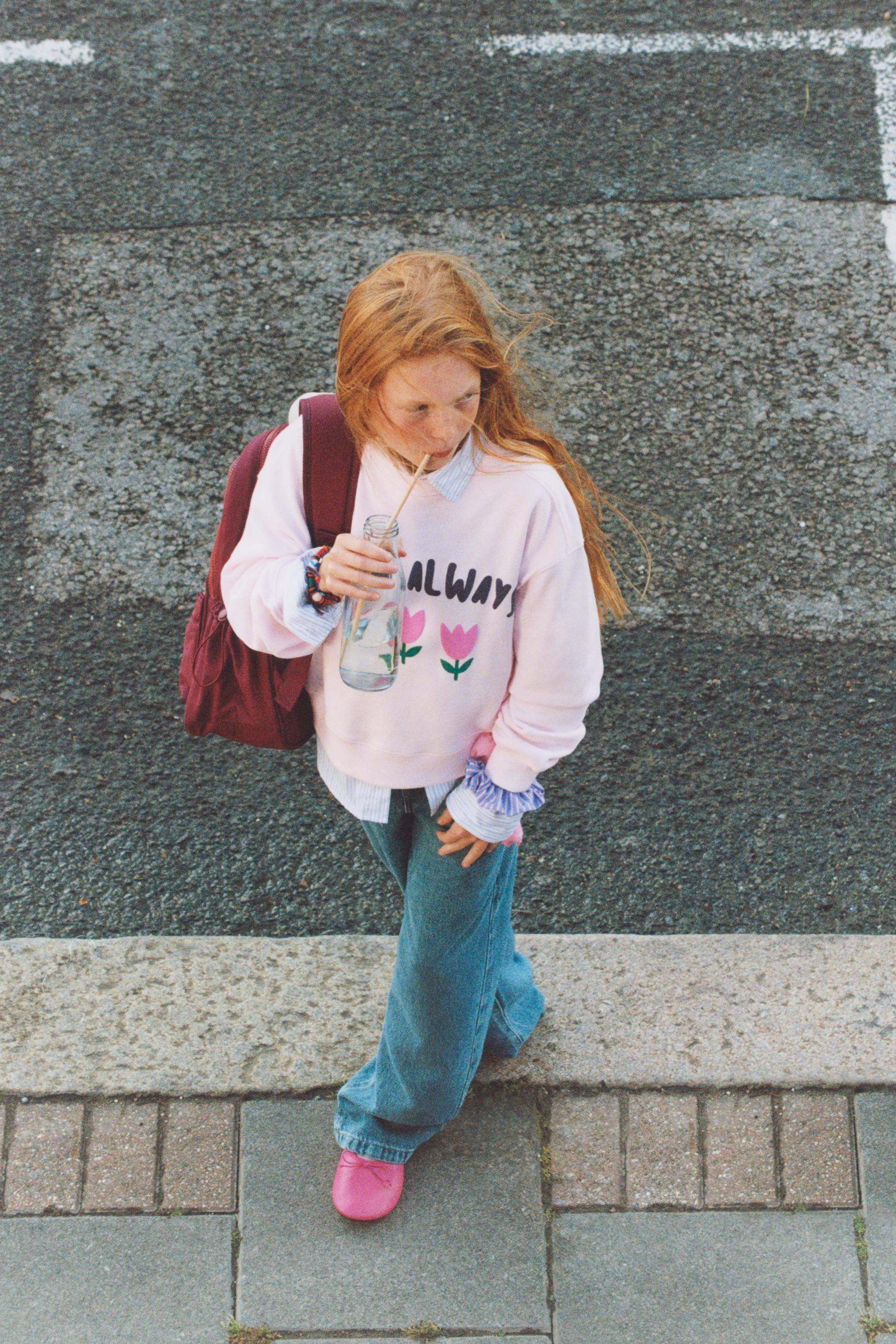 TULIP PRINT SWEATSHIRT