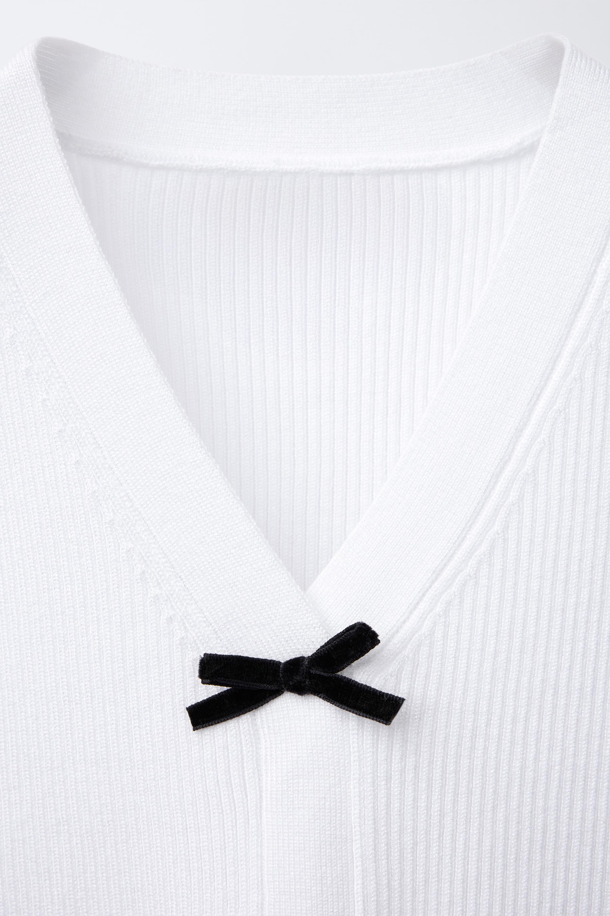 BOW KNIT VEST