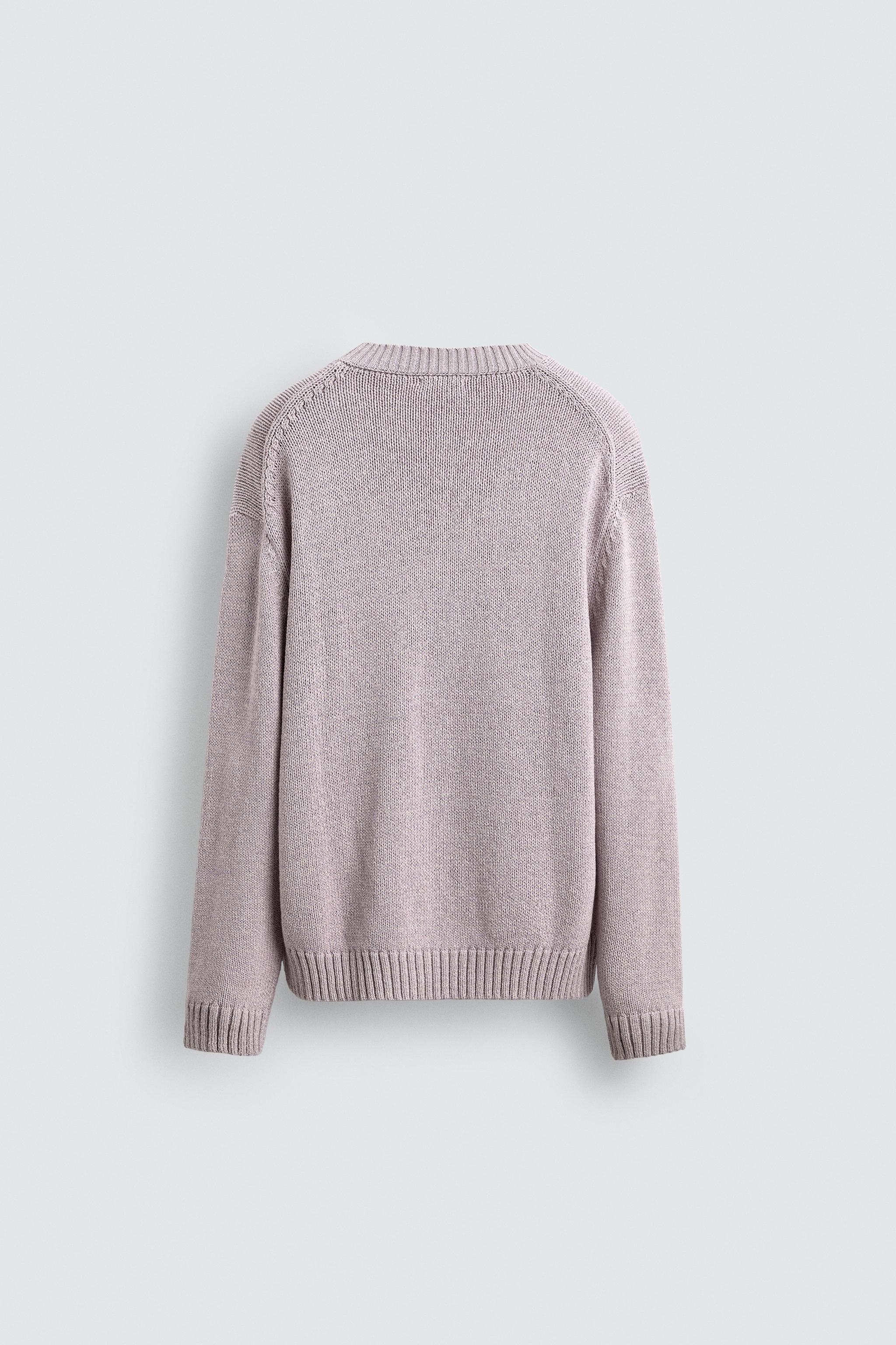 TEXTURED KNIT SWEATER