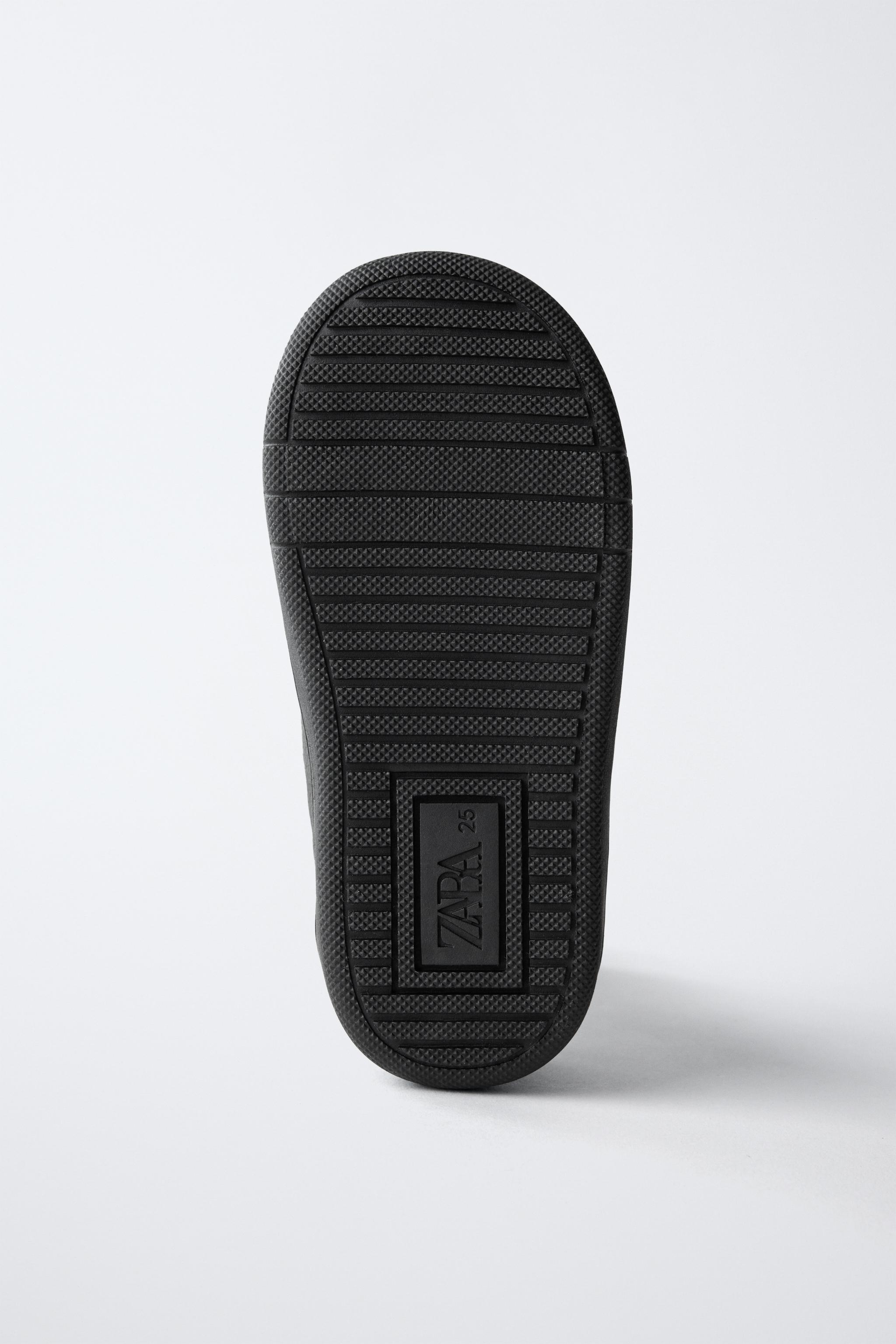 BAREFOOT LEATHER SNEAKERS