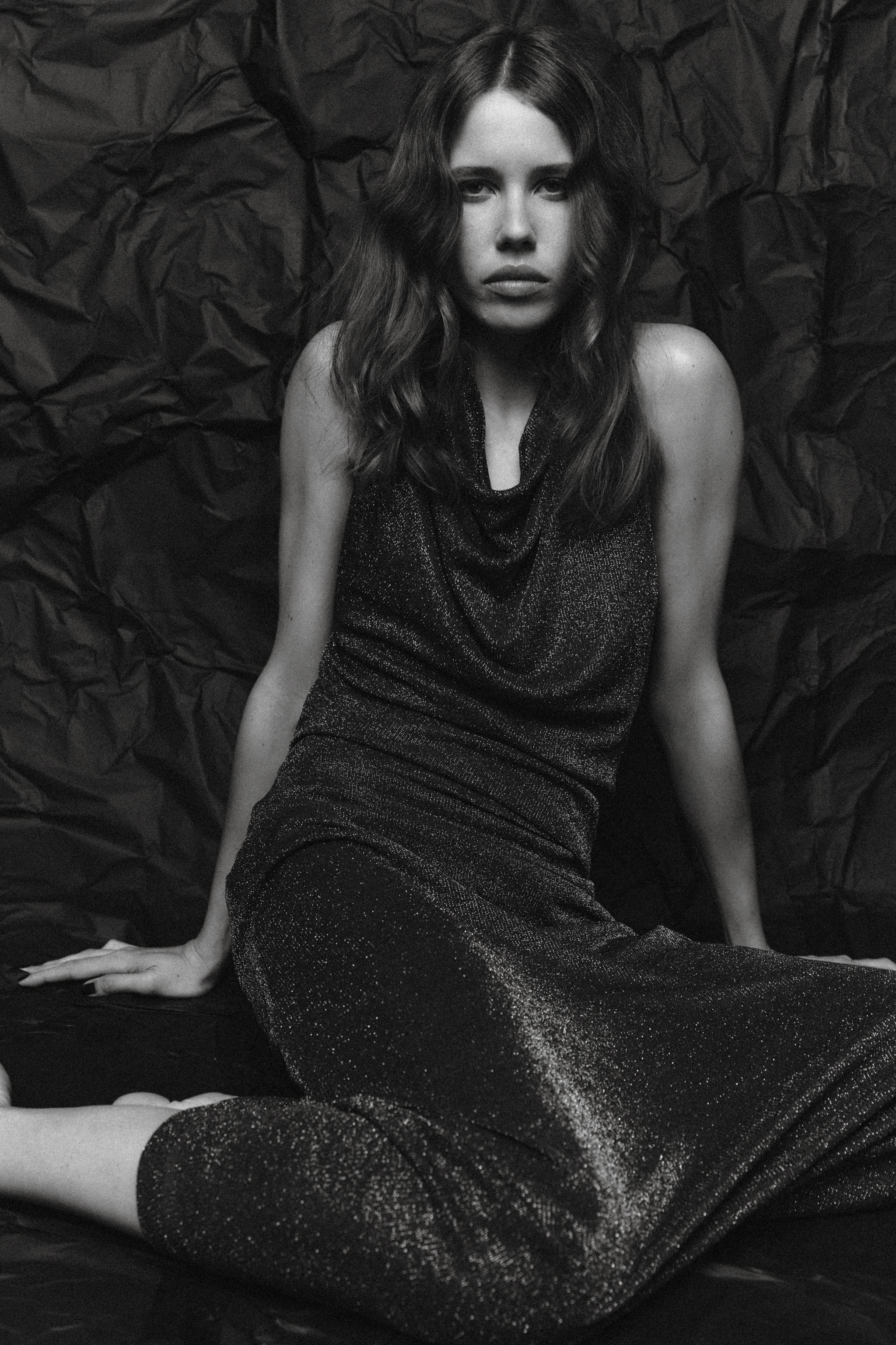 METALLIC THREAD OPEN BACK LONG DRESS