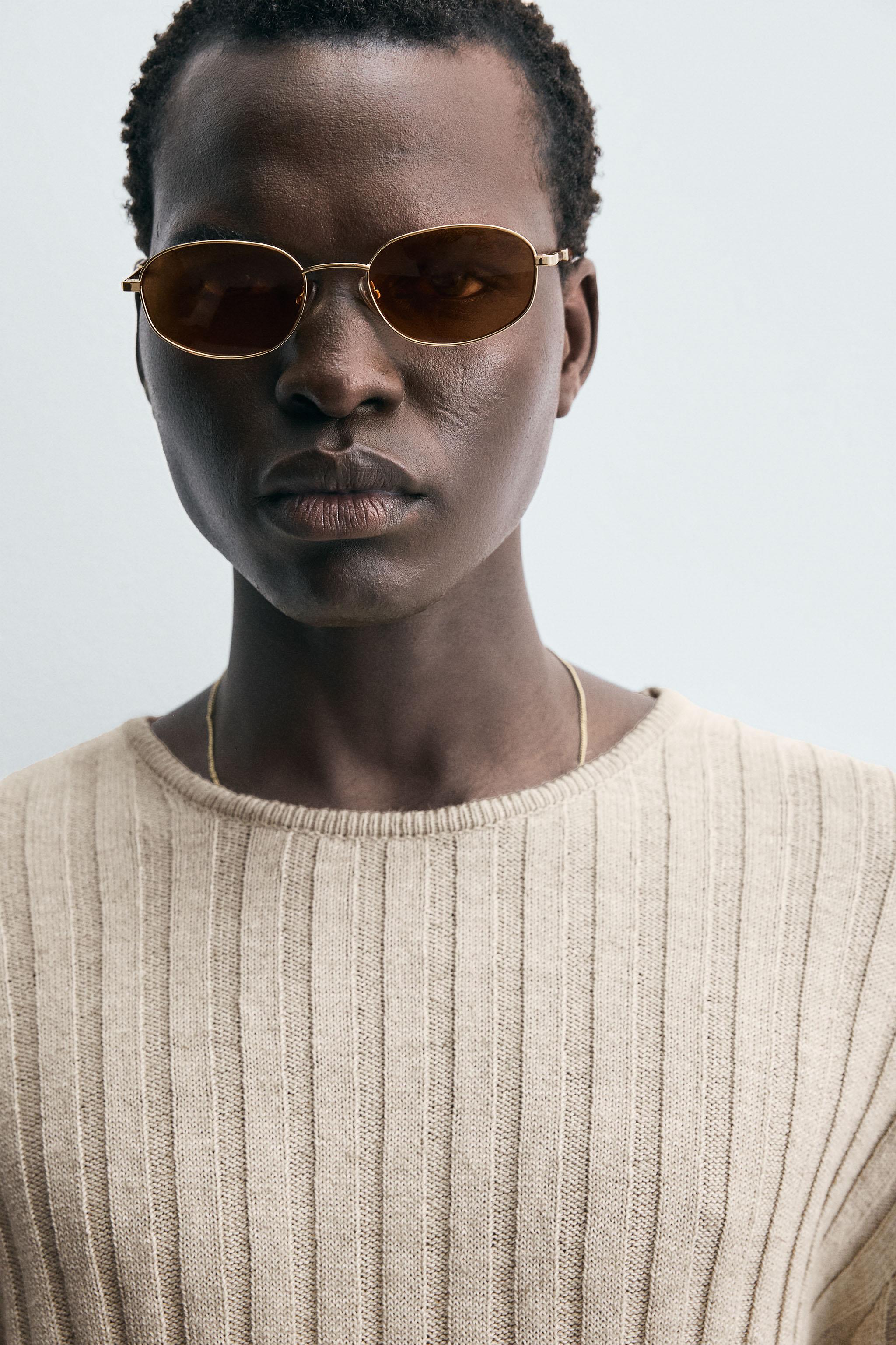 LIGHTWEIGHT RIBBED SWEATER