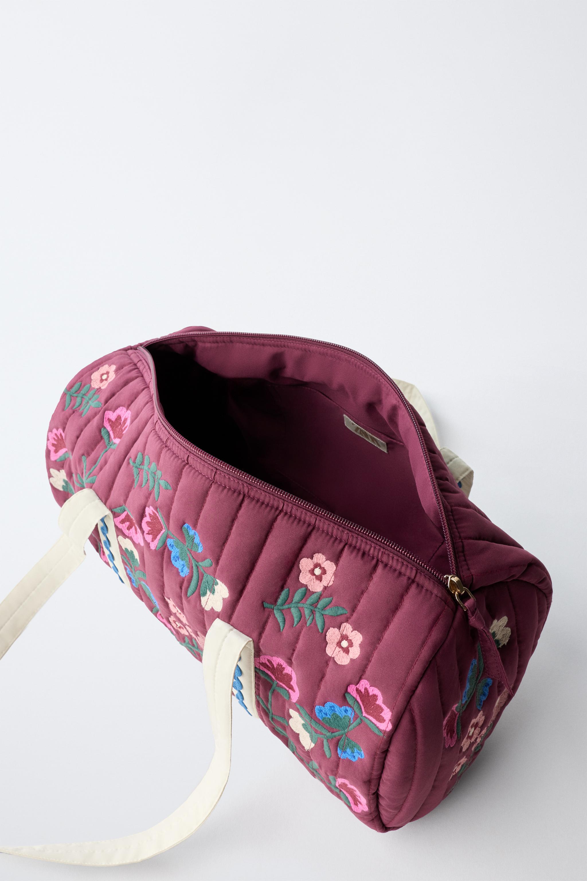 EMBROIDERED BOWLING BAG