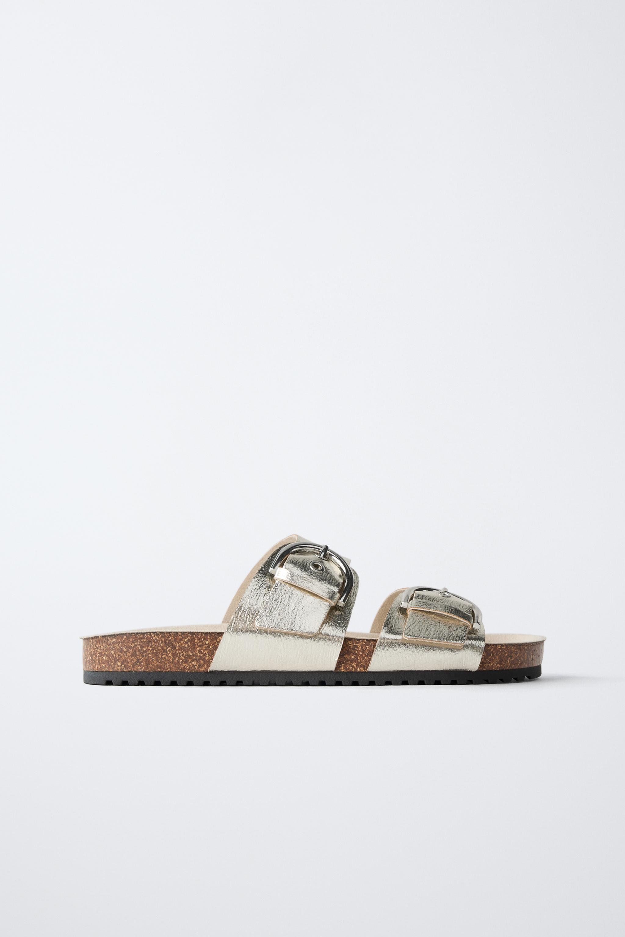 METALLIC BUCKLE SANDALS