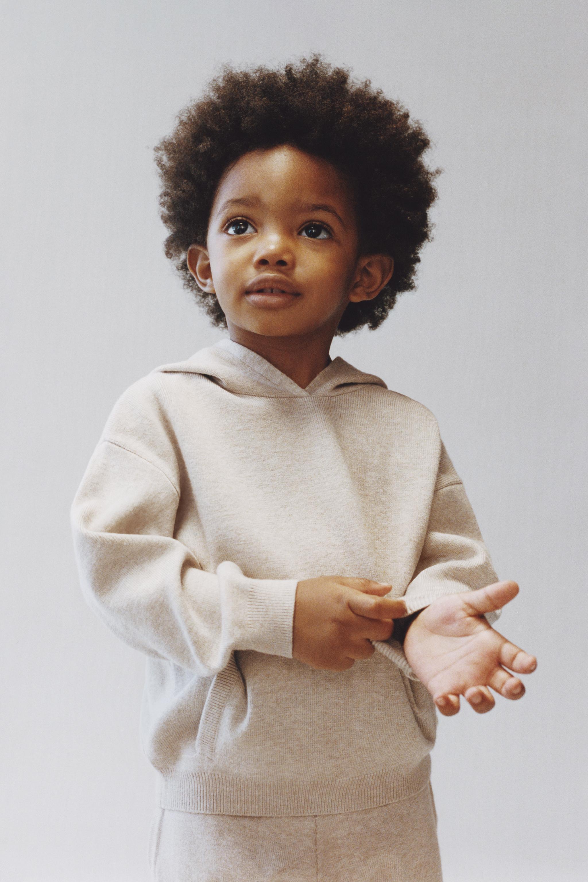 KNIT HOODED SWEATSHIRT