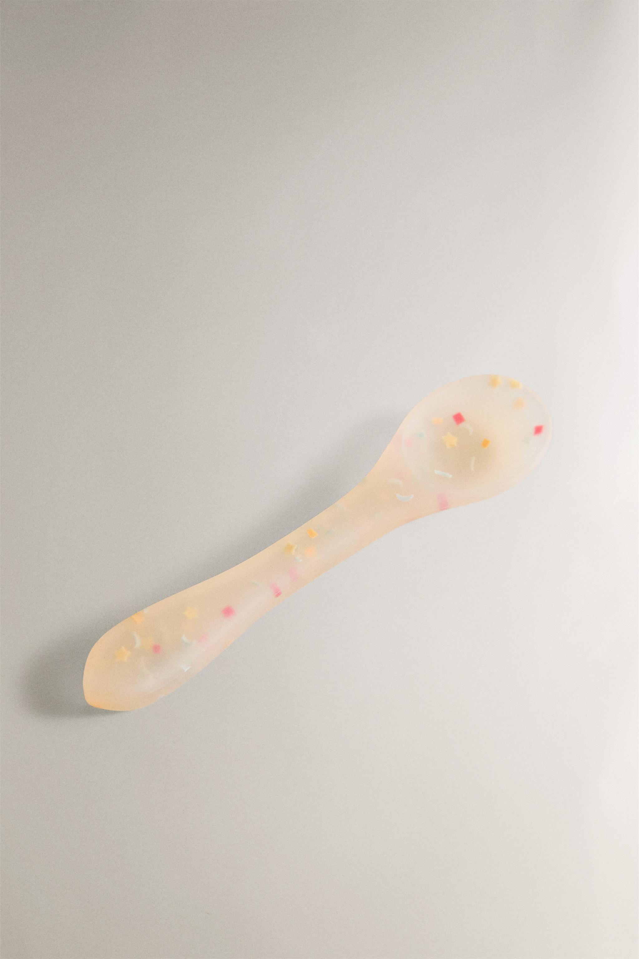 CHILDREN'S CONFETTI SILICONE SPOON