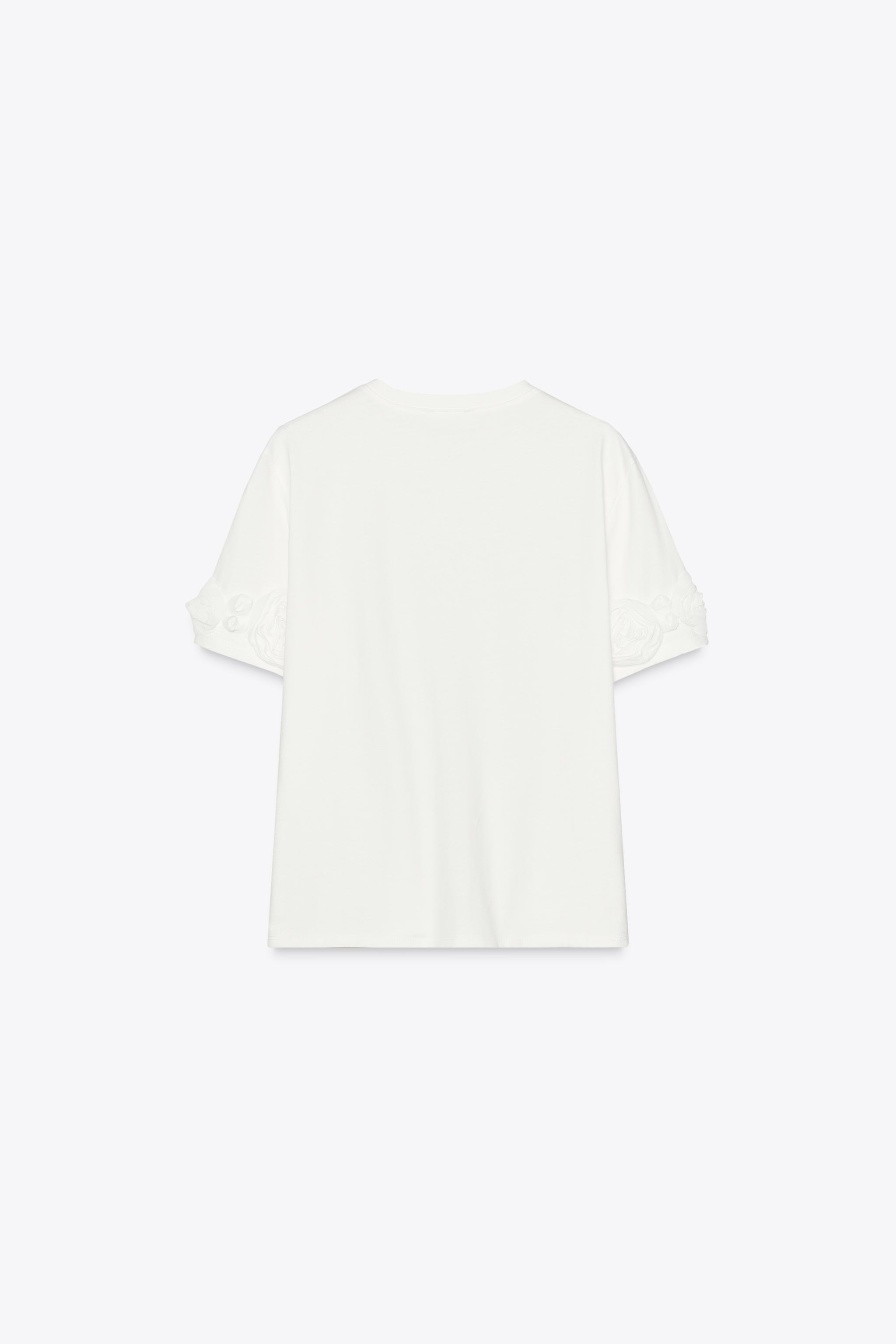 VOLUMINOUS FLORAL T-SHIRT