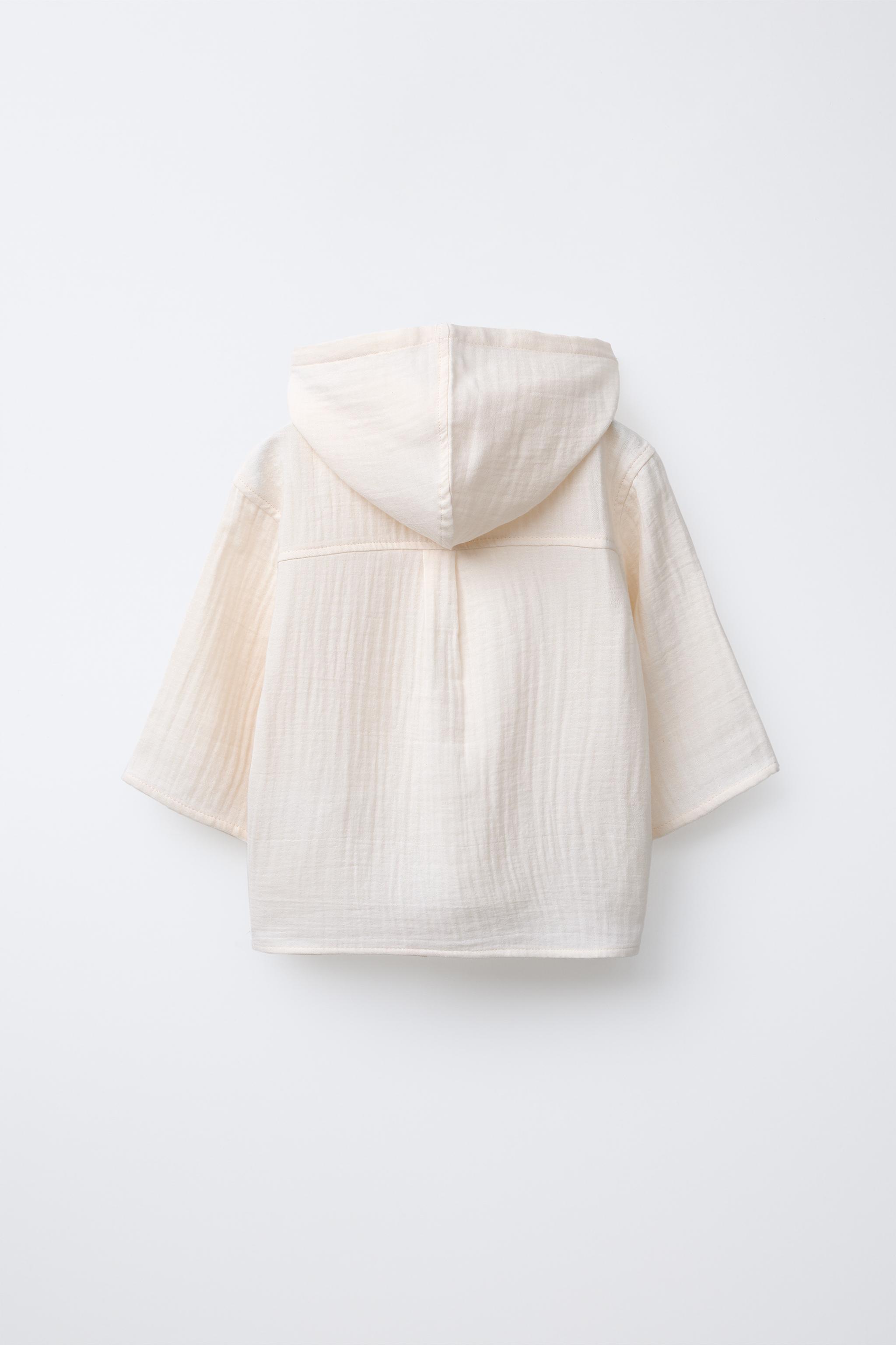 TEXTURED HOODED SHIRT