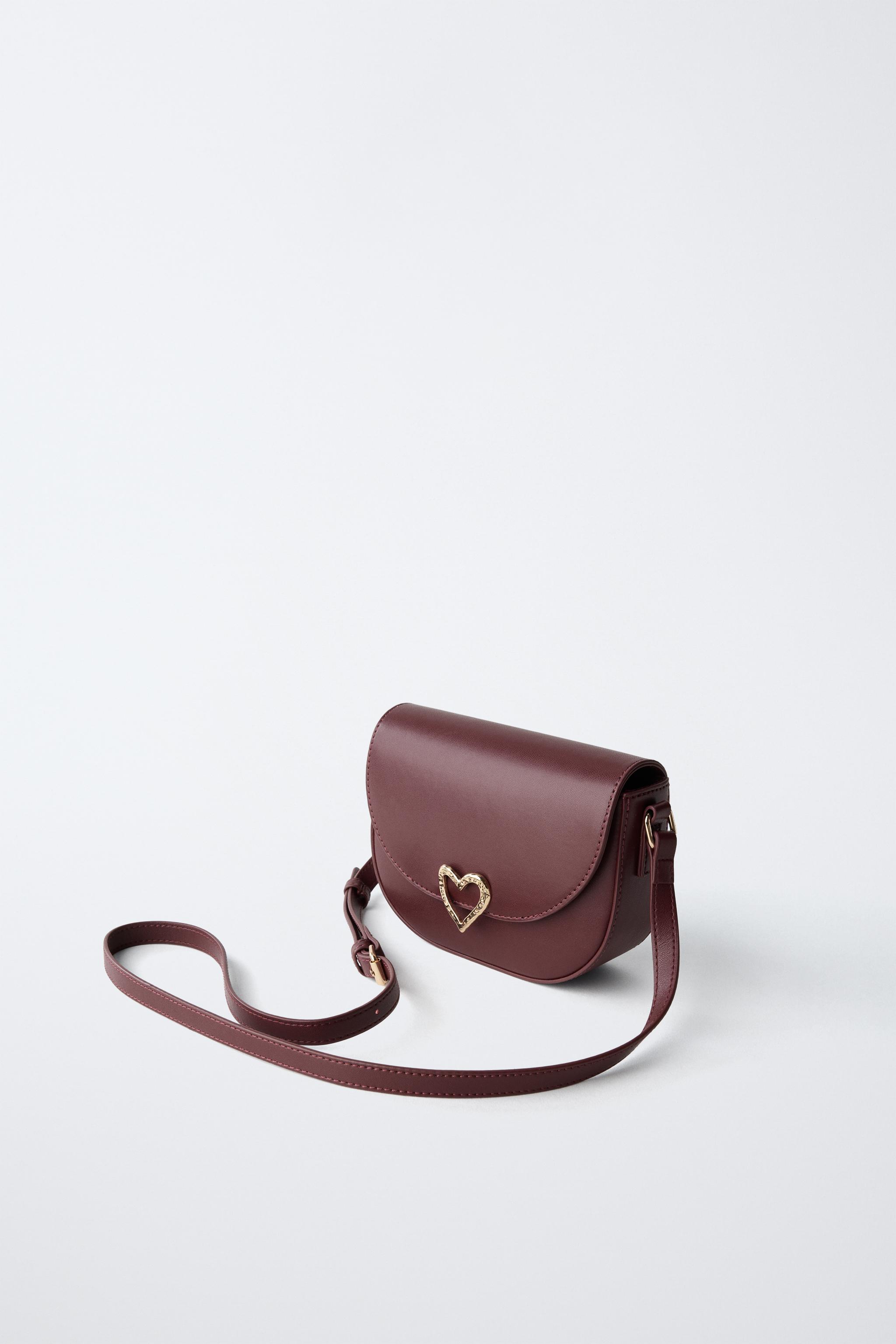 HEART CROSSBODY BAG