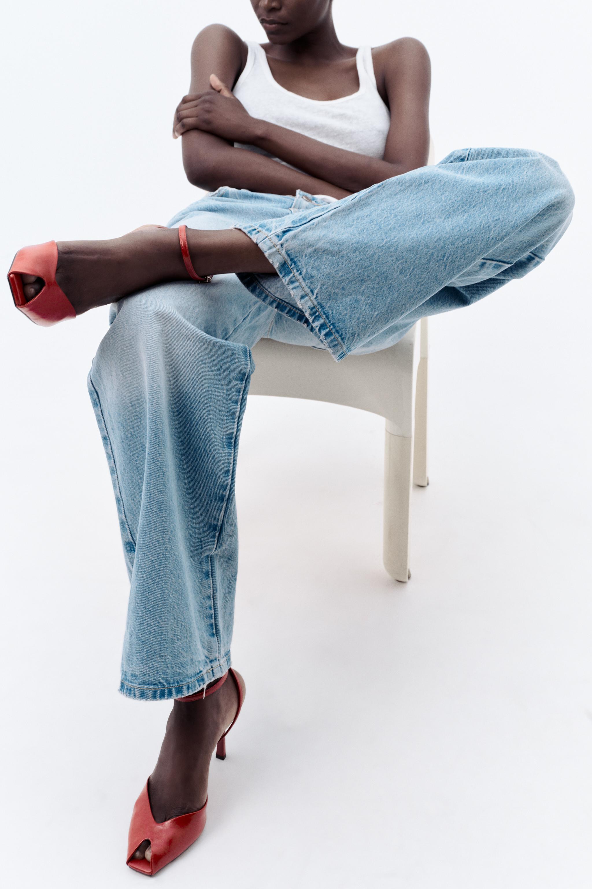 STILETO HEELED ANKLE STRAP SANDALS