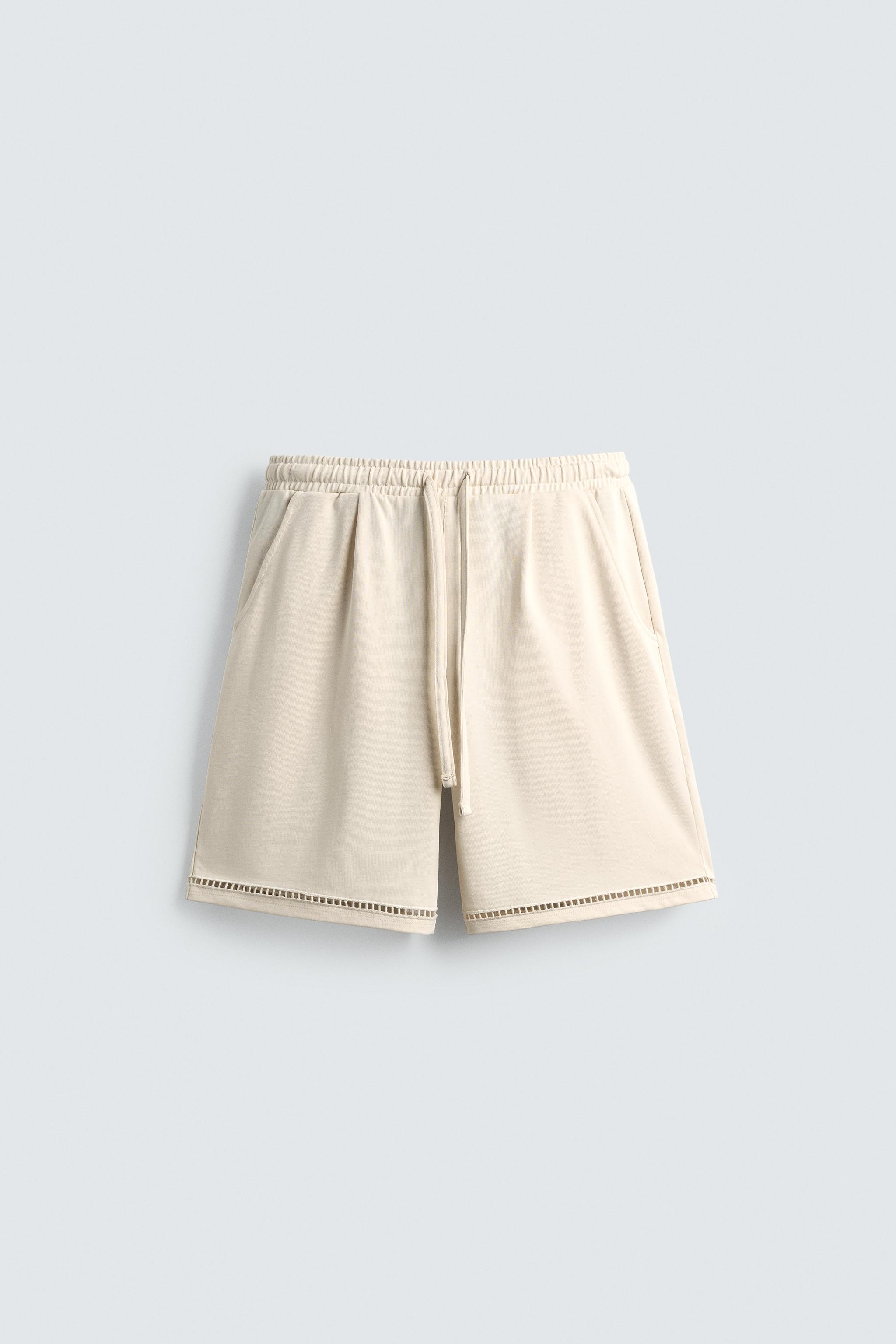 COMFORT EYELET SHORTS