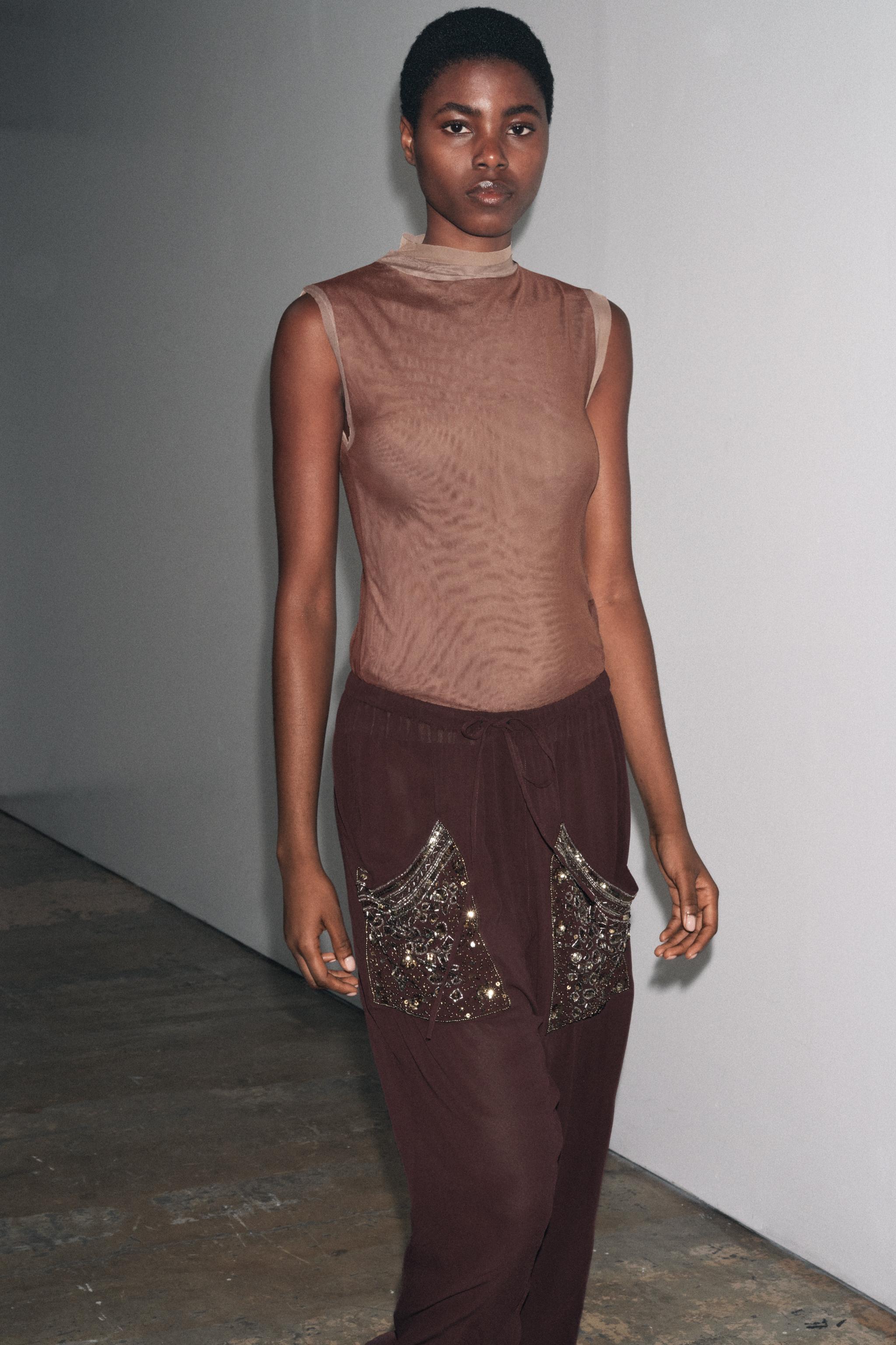 TULLE MOCK NECK T-SHIRT