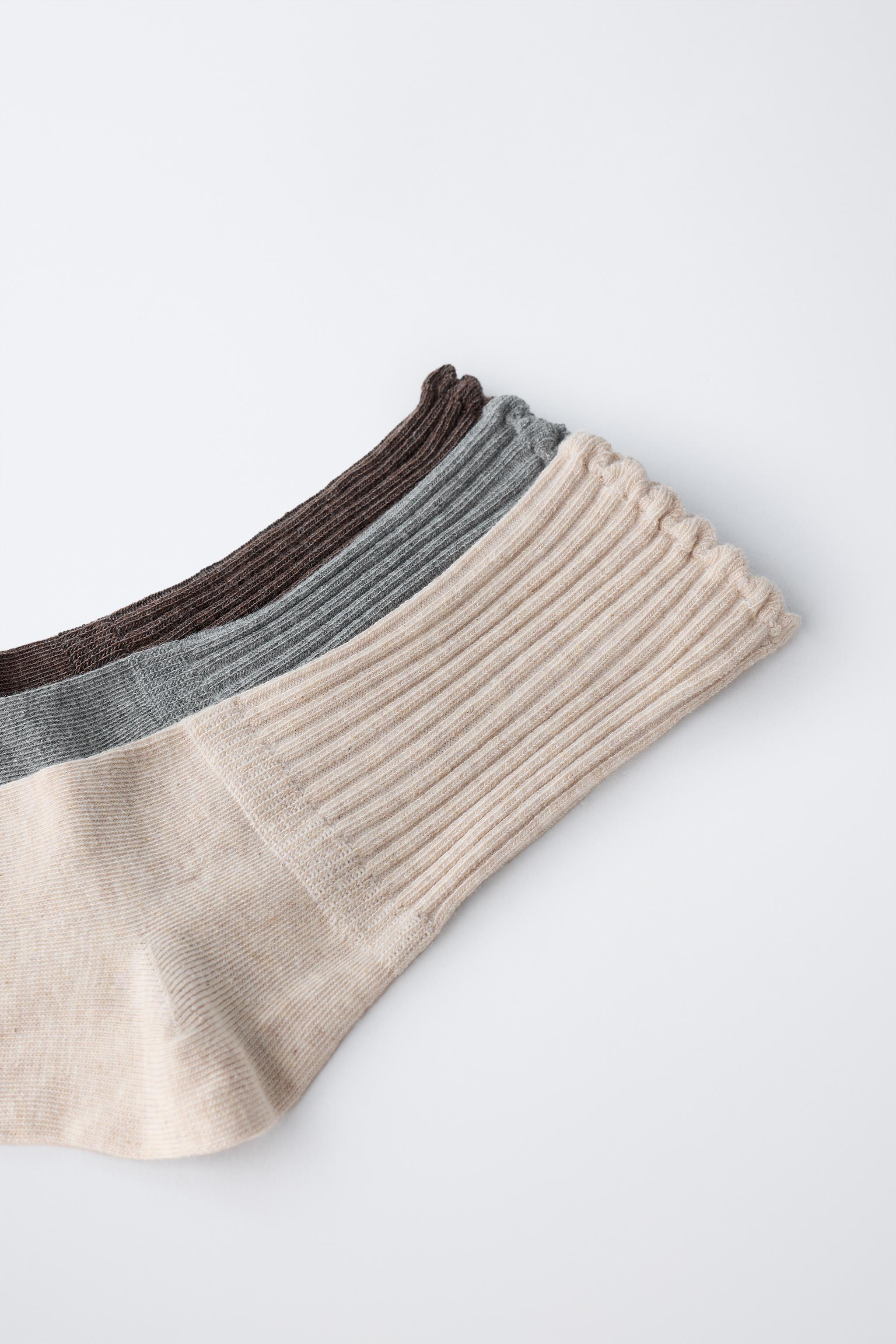 THREE-PACK OF WAVY LONG SOCKS