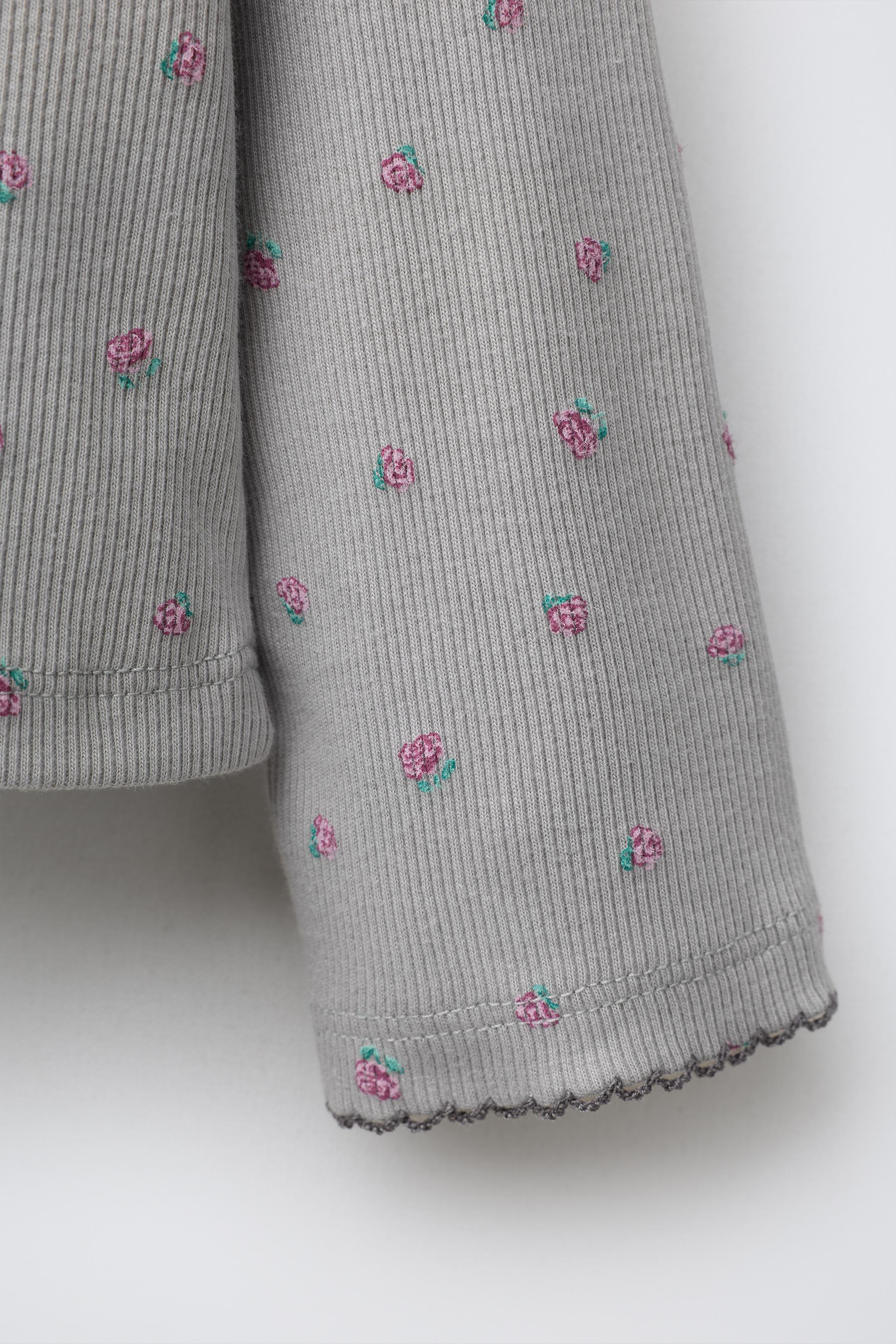 FLORAL TEXT EMBROIDERED RIBBED T-SHIRT