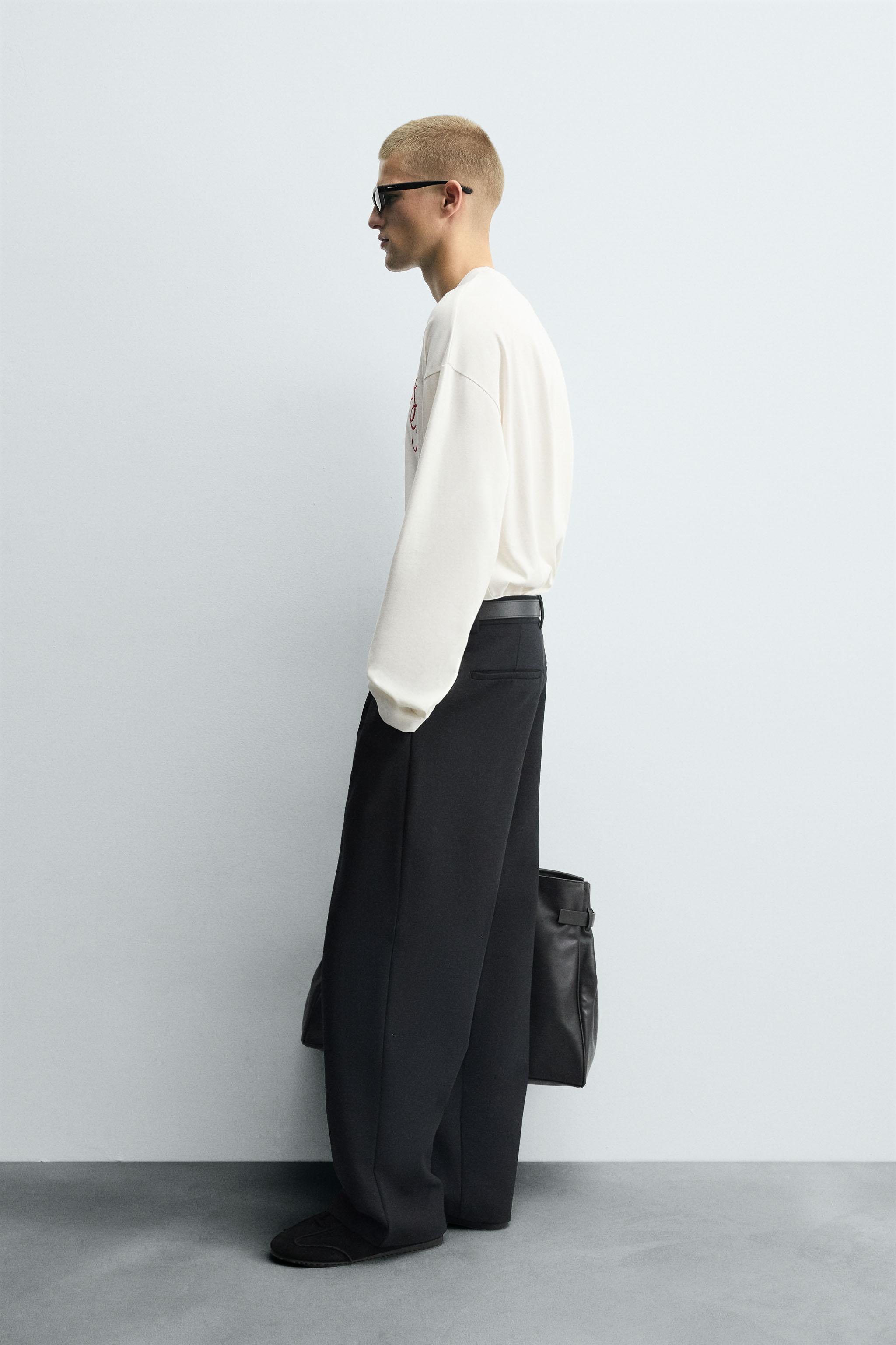 BOXY FIT EMBROIDERED T-SHIRT