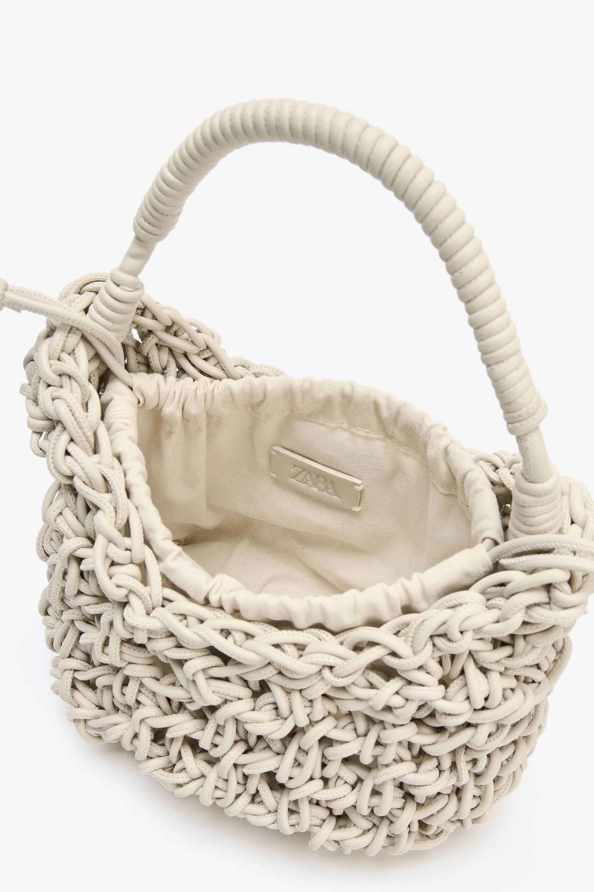 TOPSTITCHED WOVEN HANDBAG